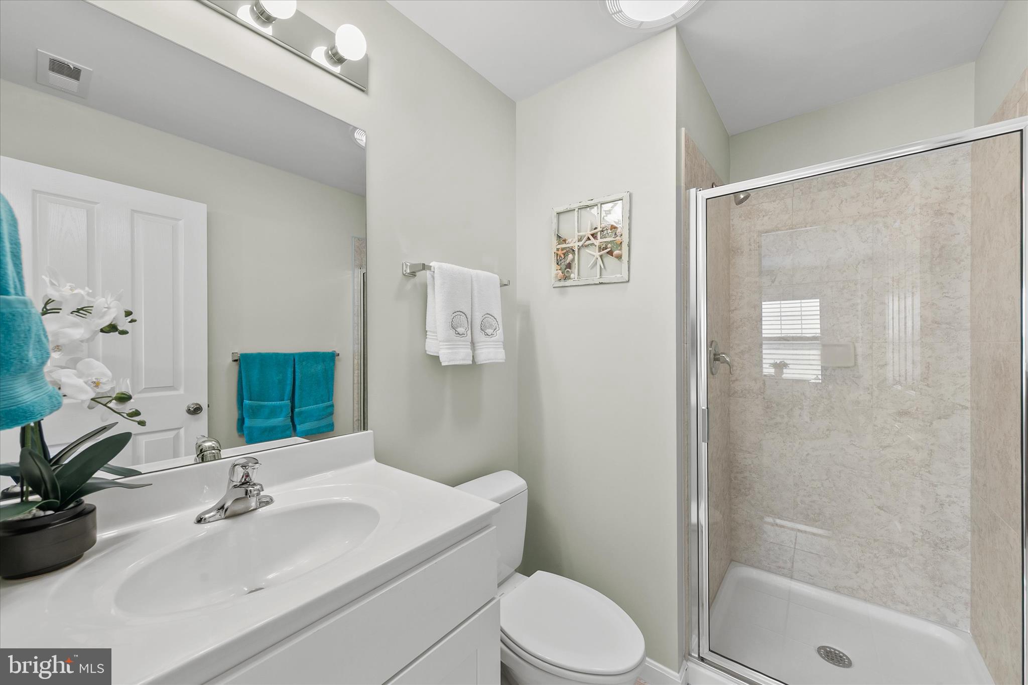 BAYVILLE SHORES - Residential