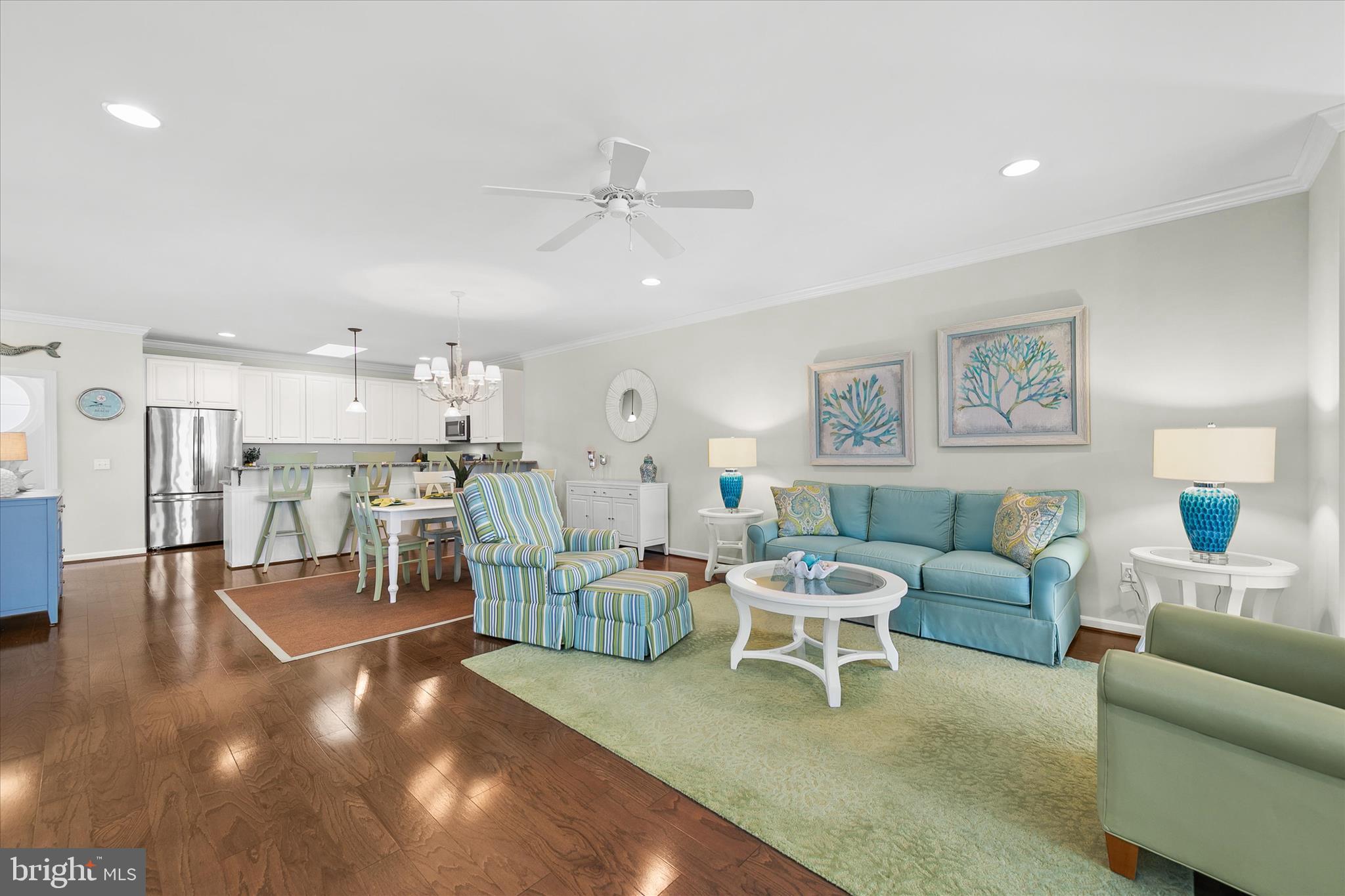 BAYVILLE SHORES - Residential