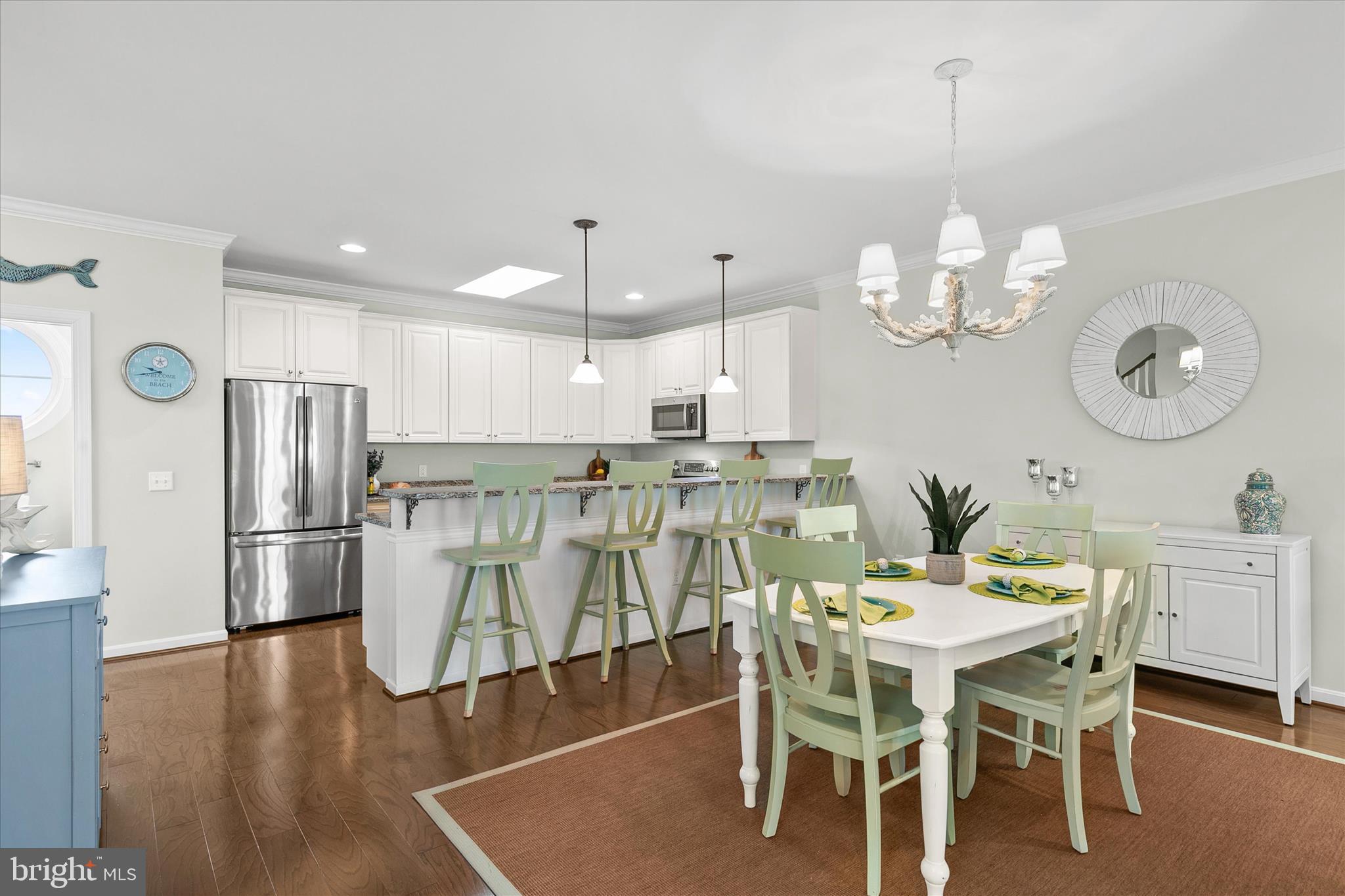 BAYVILLE SHORES - Residential