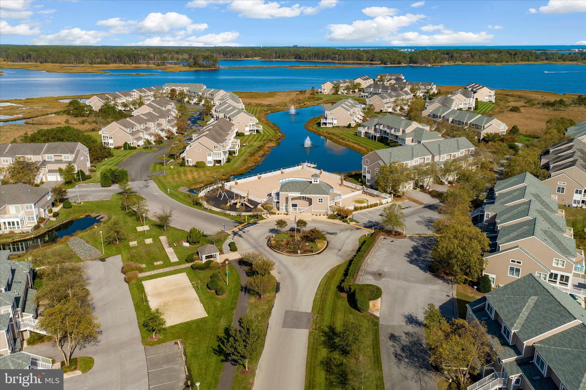BAYVILLE SHORES - Residential