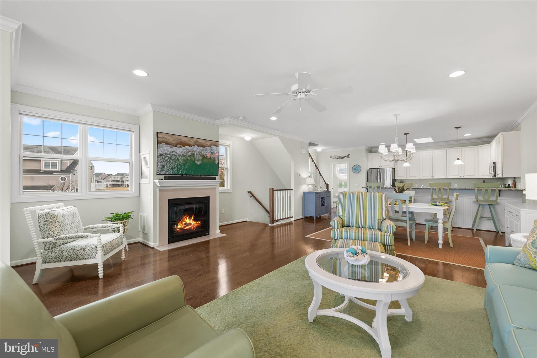 BAYVILLE SHORES - Residential