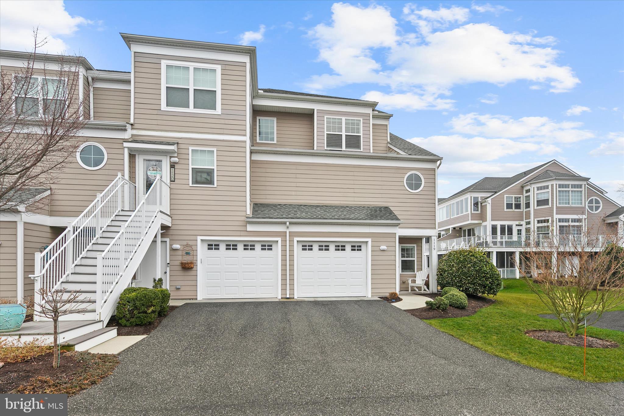 BAYVILLE SHORES - Residential