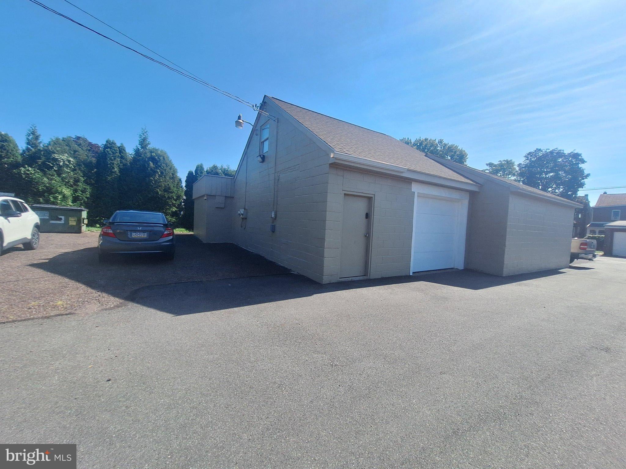 20 E 7TH STREET