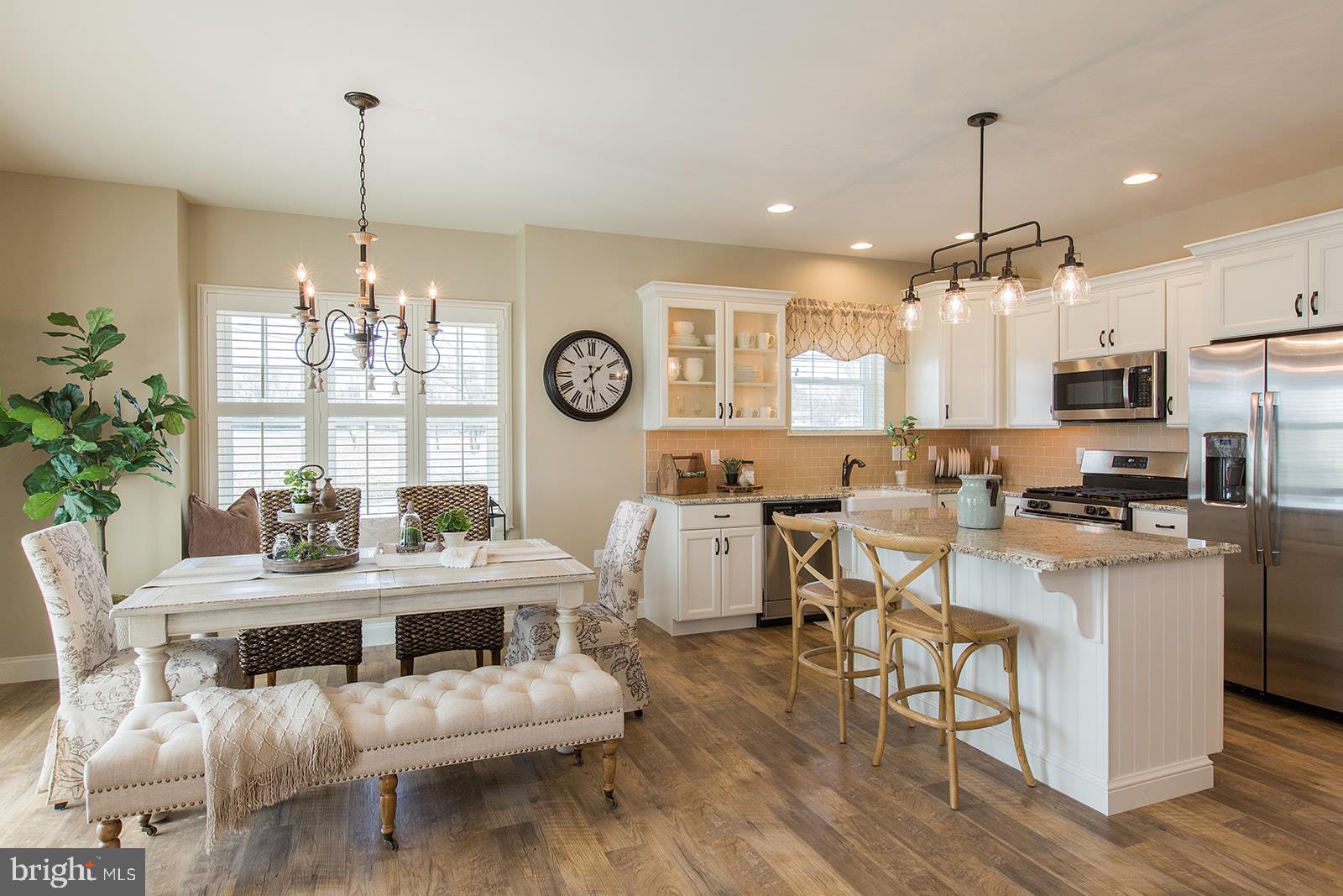 CENTURY OAK - Residential