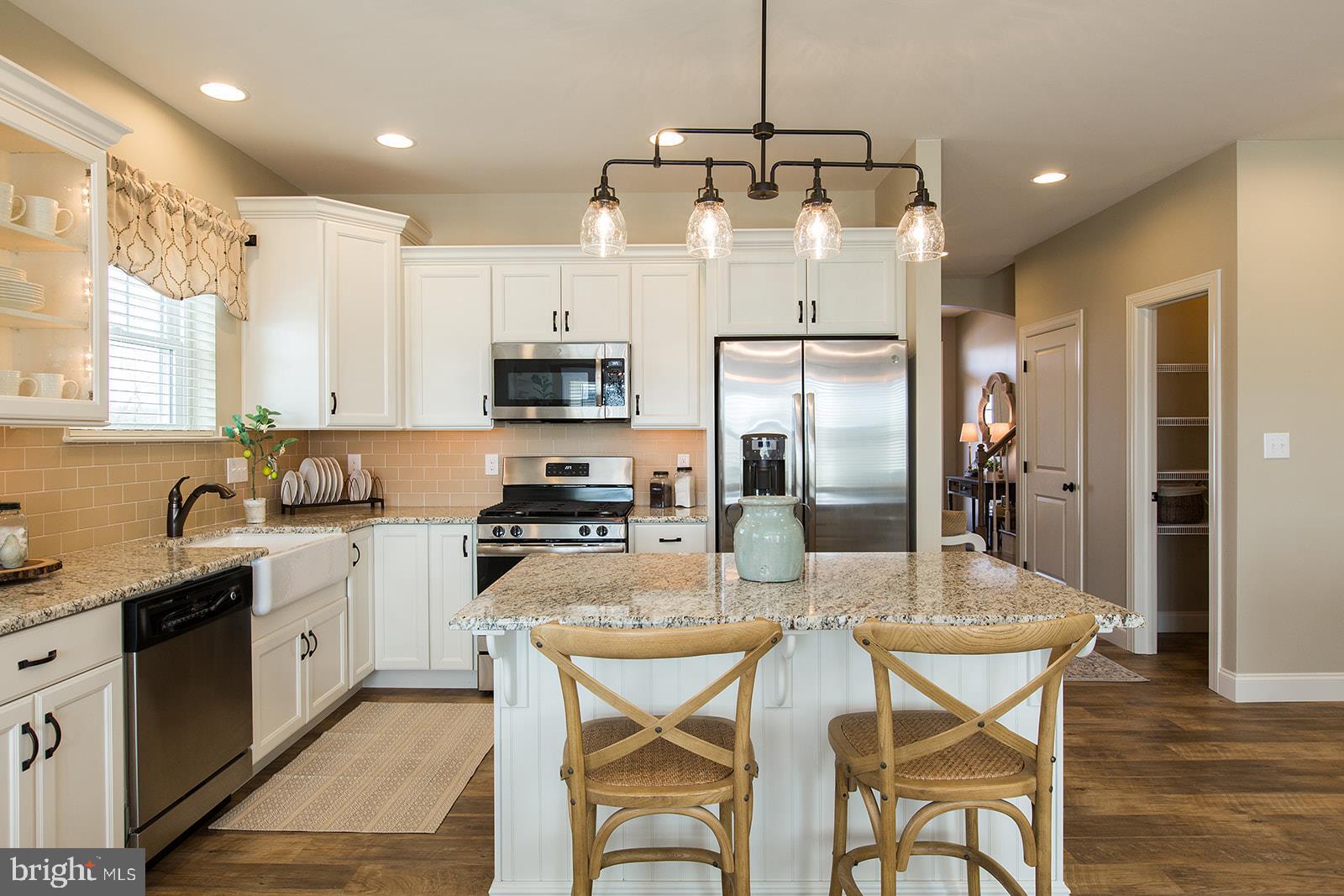 CENTURY OAK - Residential