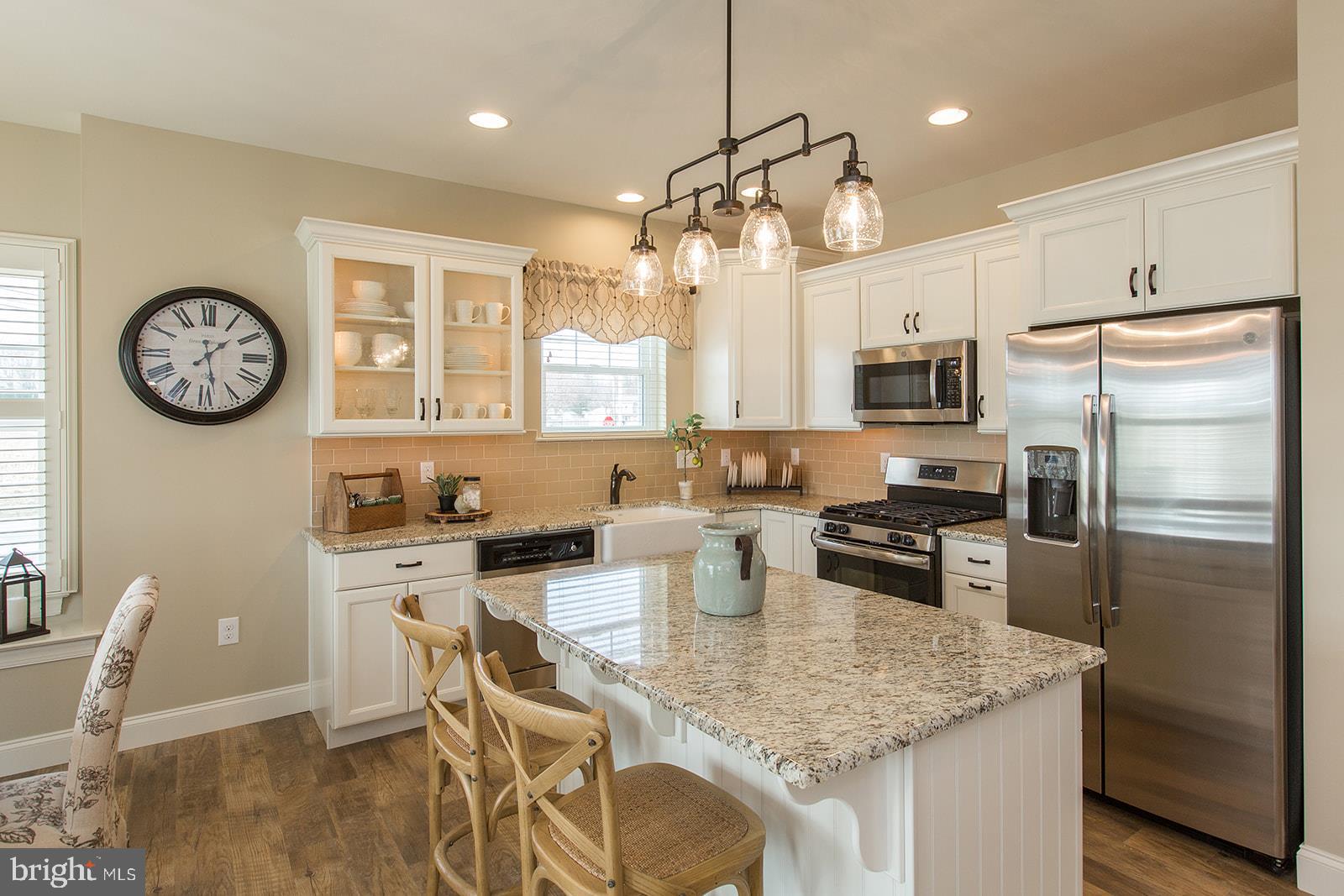 CENTURY OAK - Residential