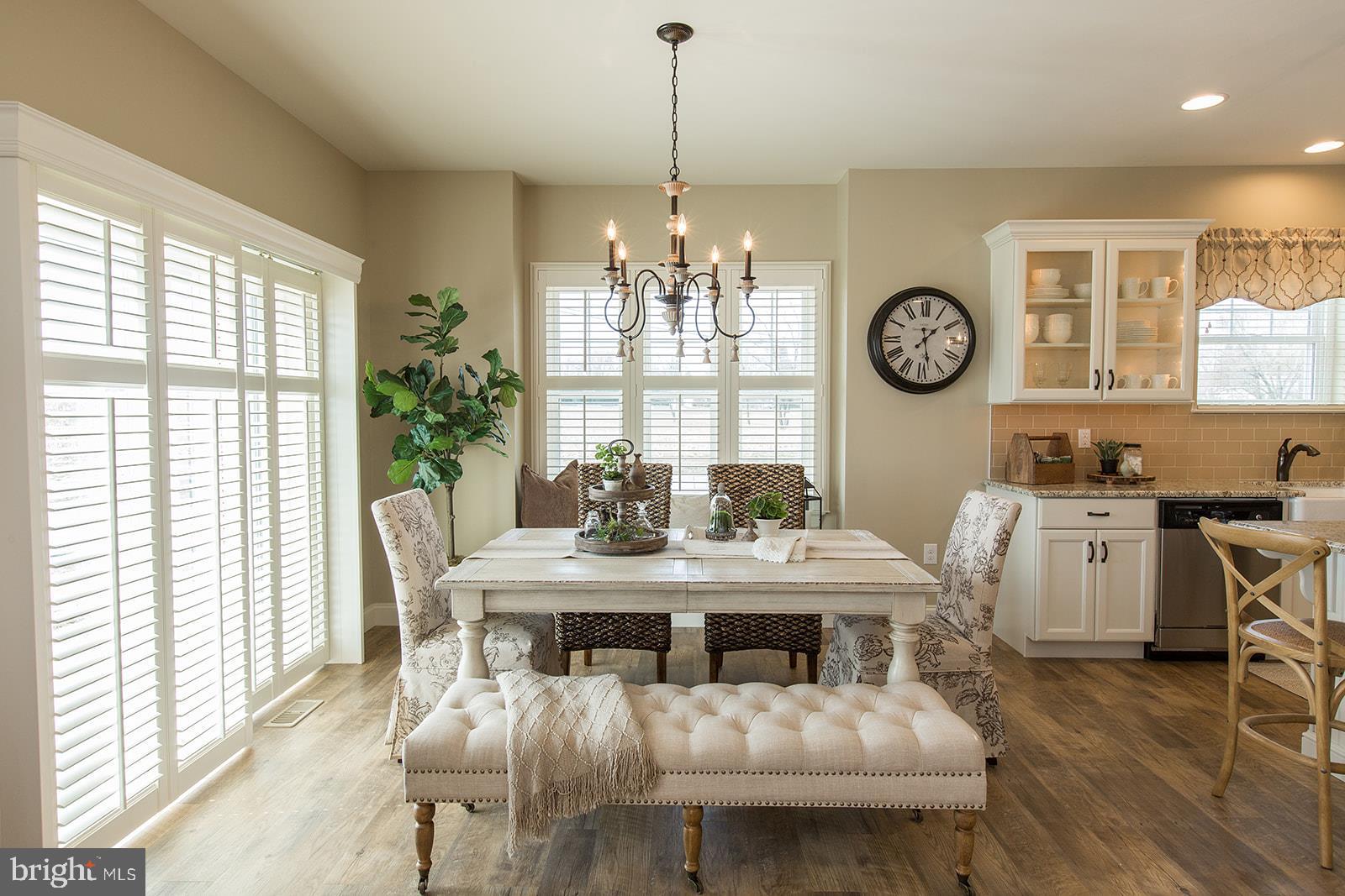 CENTURY OAK - Residential