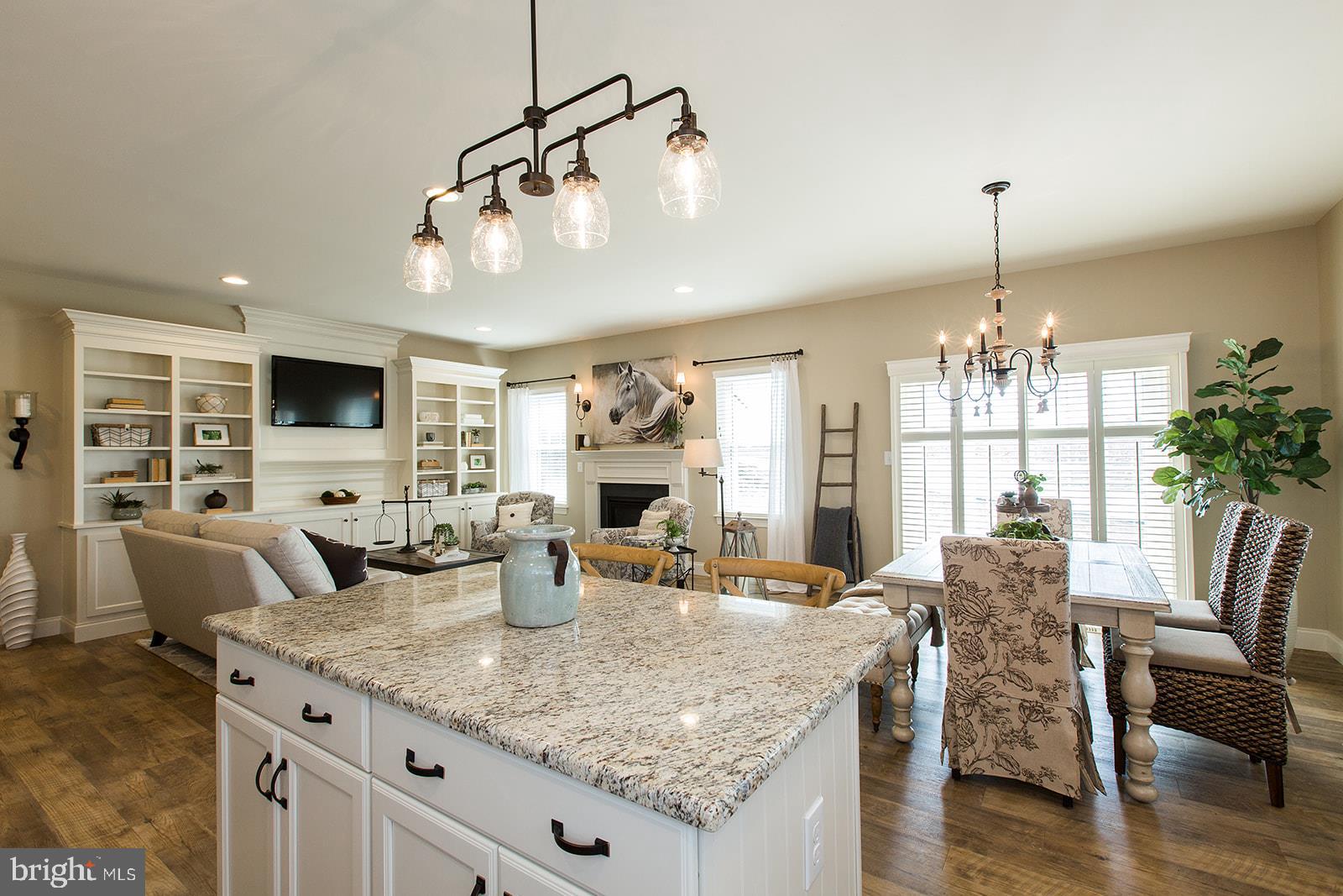 CENTURY OAK - Residential