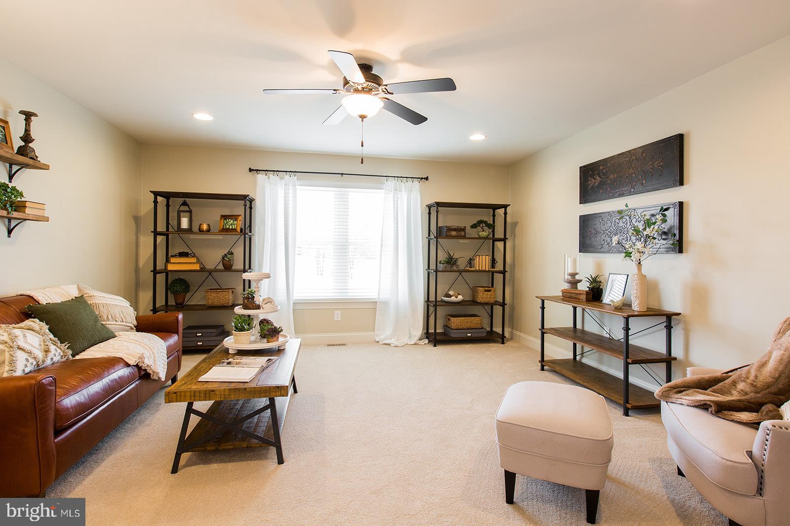 CENTURY OAK - Residential