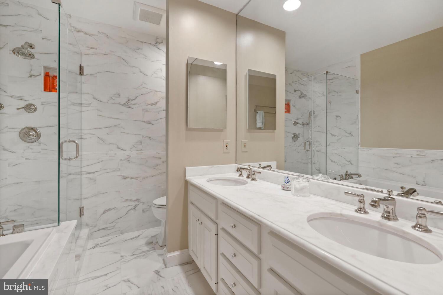 LEE BOULEVARD HEIGHTS - Residential Lease