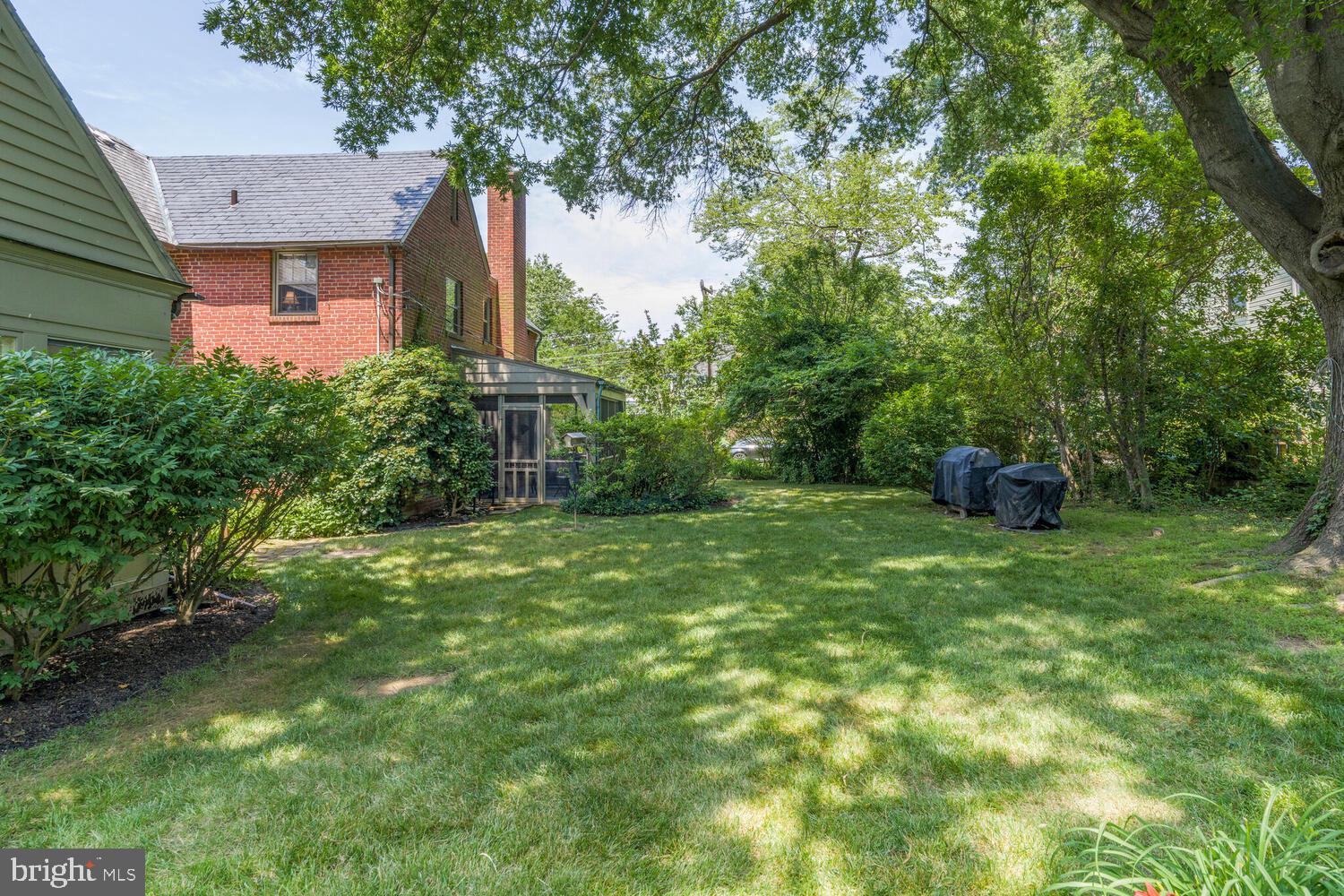 LEE BOULEVARD HEIGHTS - Residential Lease