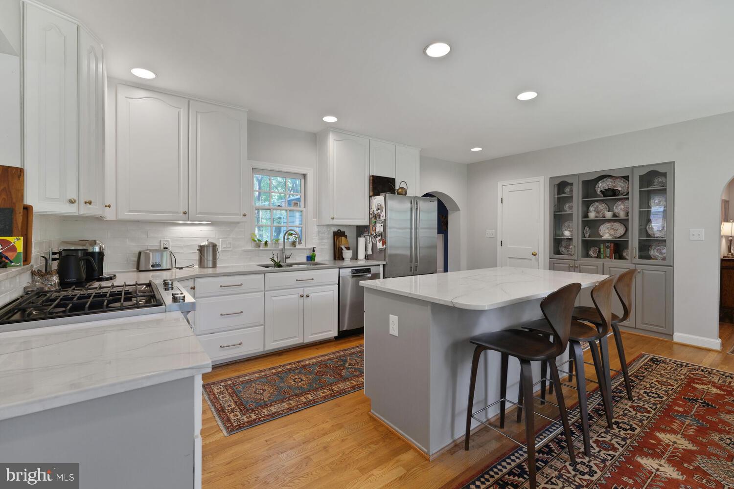 LEE BOULEVARD HEIGHTS - Residential Lease