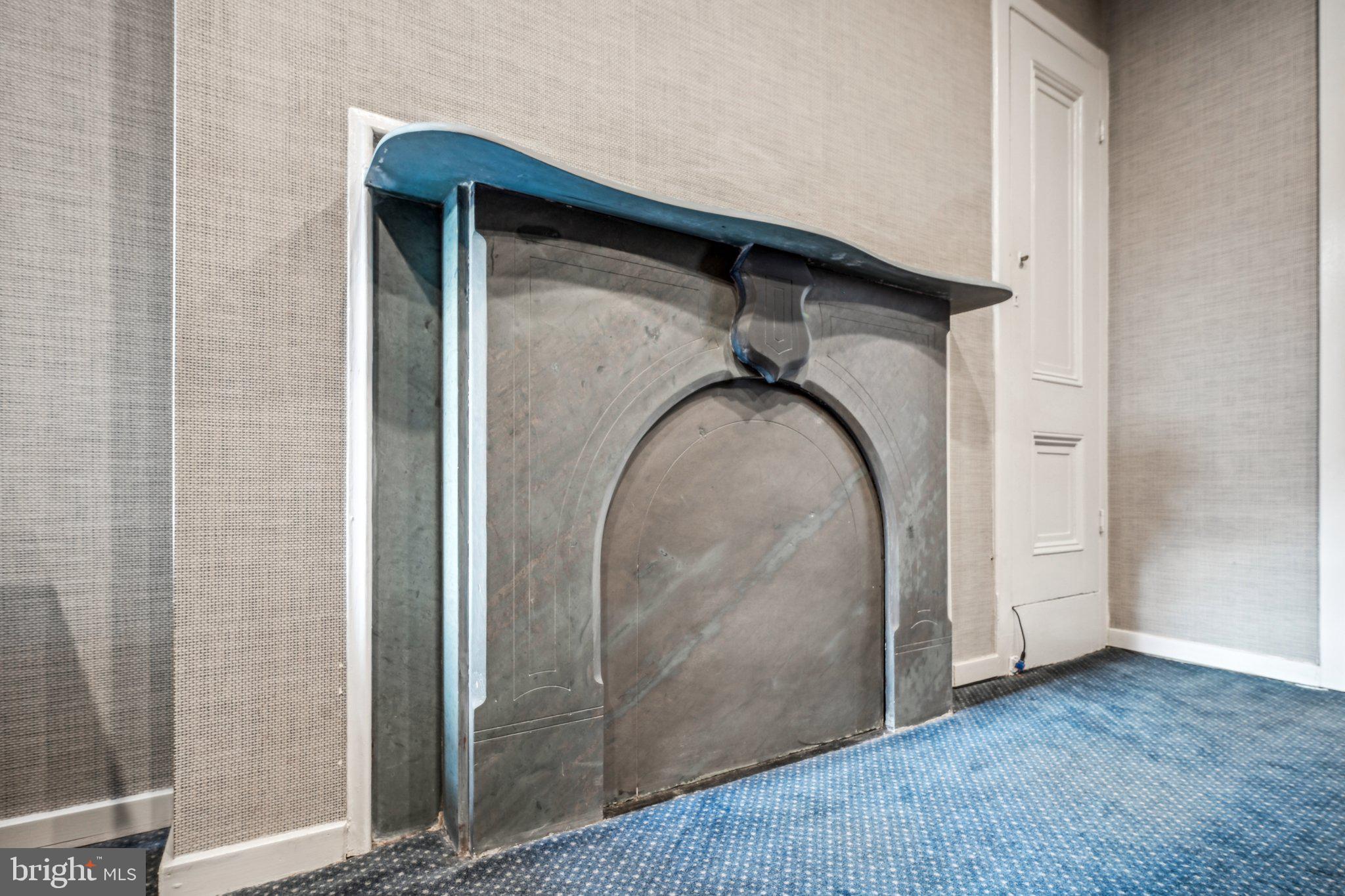 RITTENHOUSE SQUARE - Residential Income