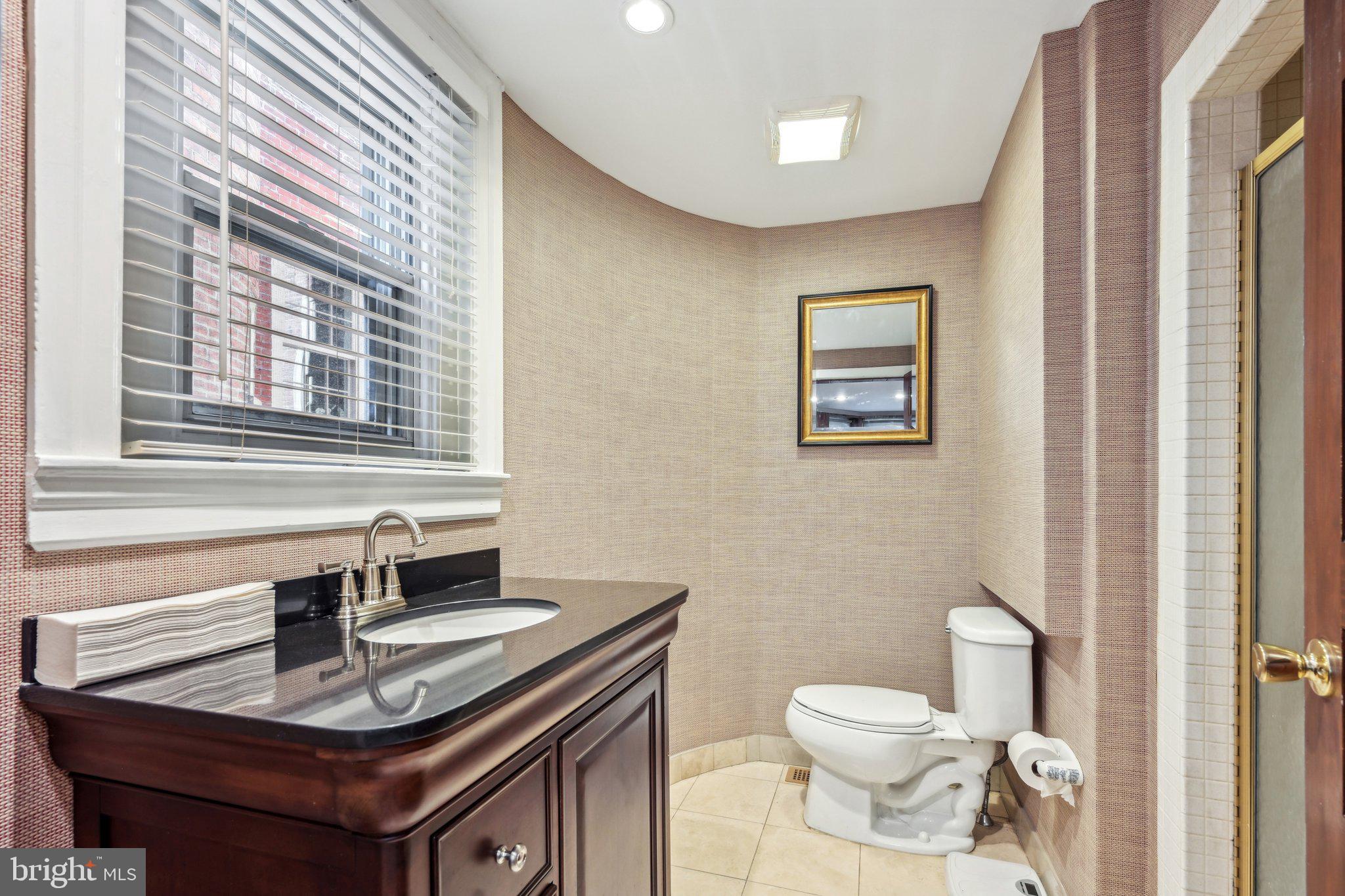 RITTENHOUSE SQUARE - Residential Income