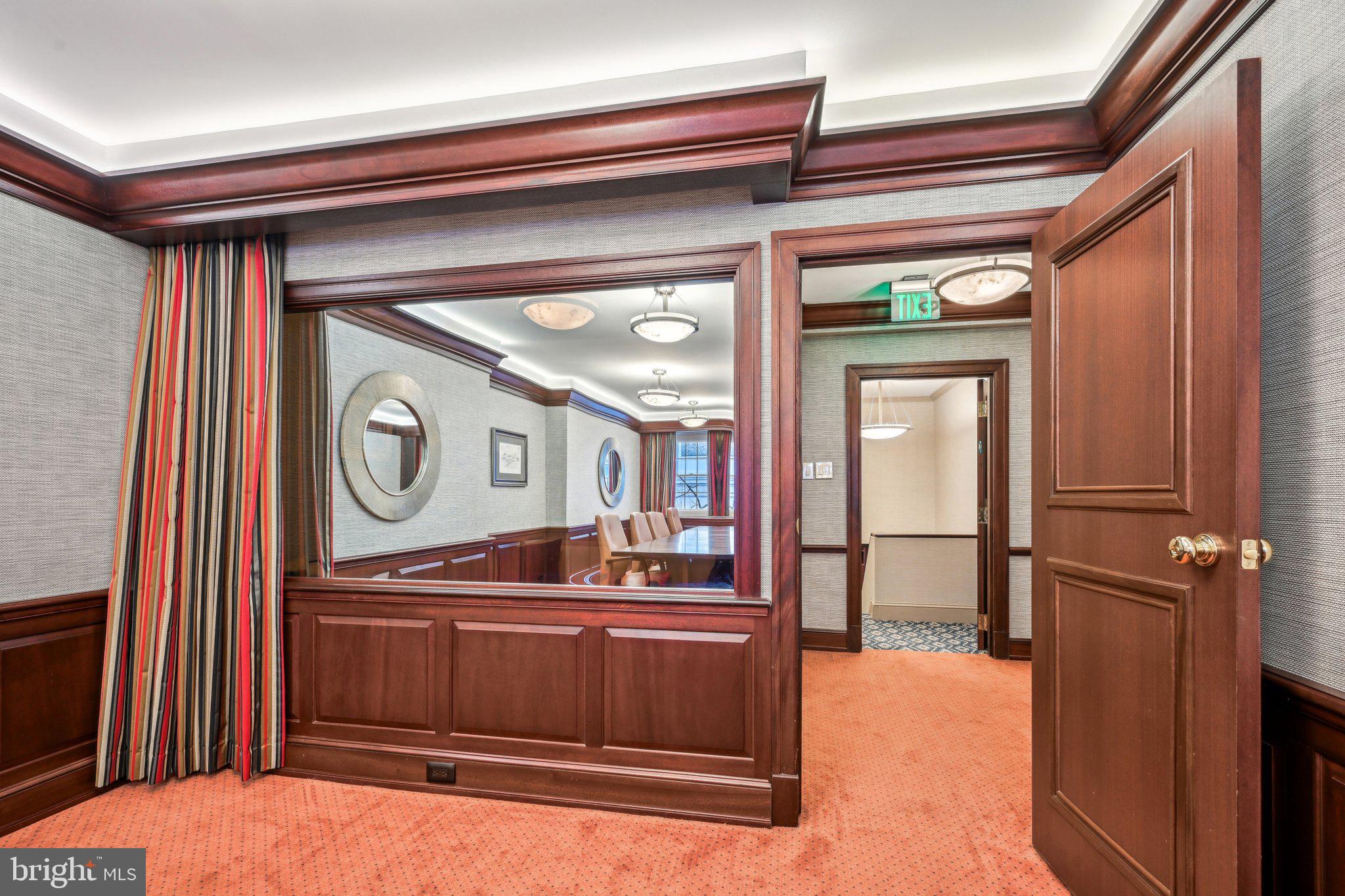 RITTENHOUSE SQUARE - Residential Income