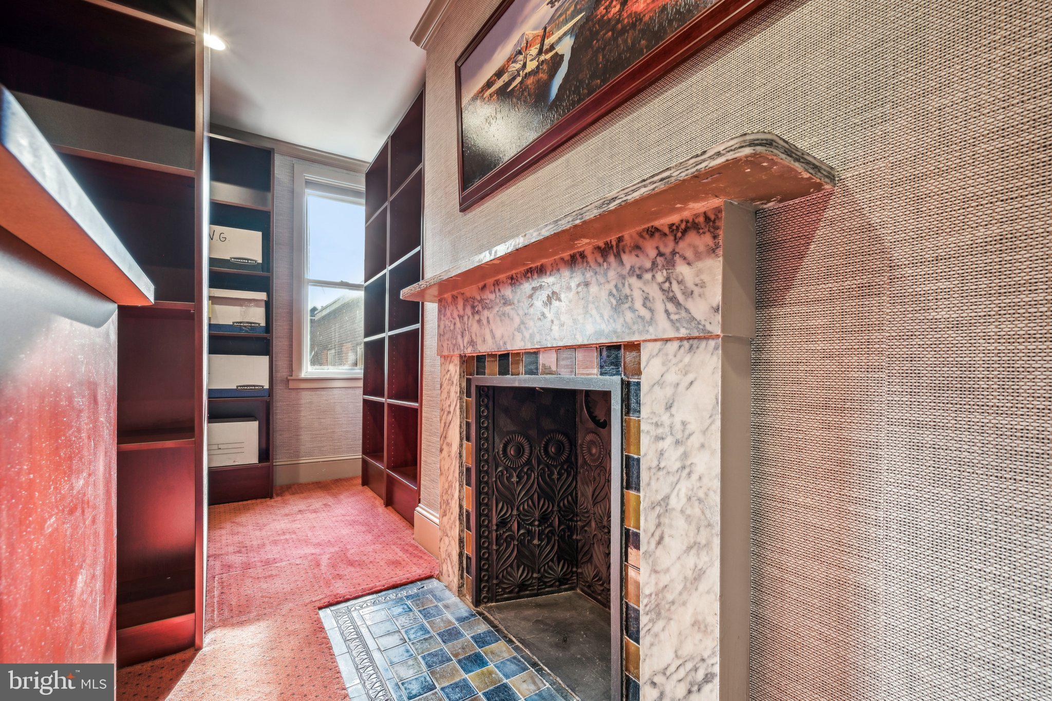 RITTENHOUSE SQUARE - Residential Income