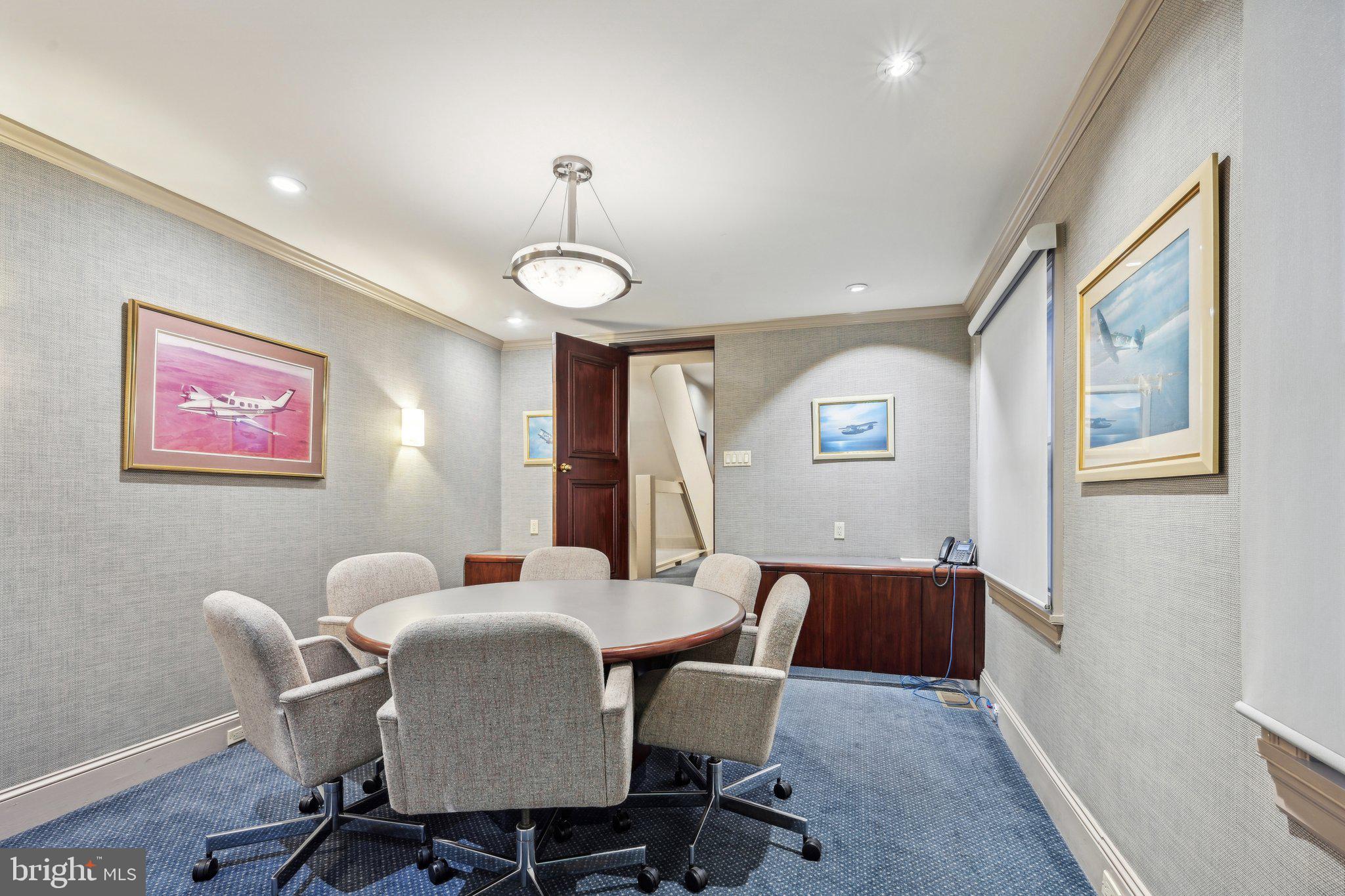 RITTENHOUSE SQUARE - Residential Income