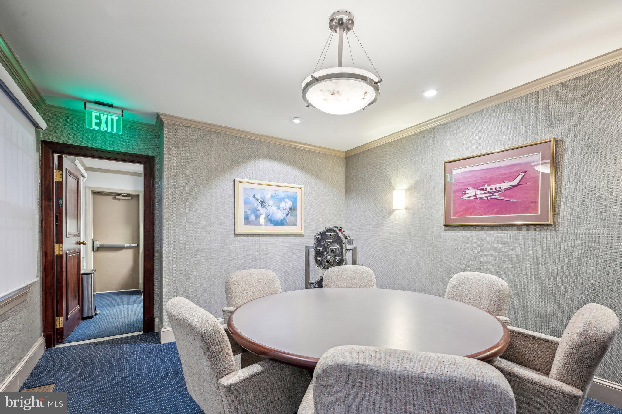 RITTENHOUSE SQUARE - Residential Income