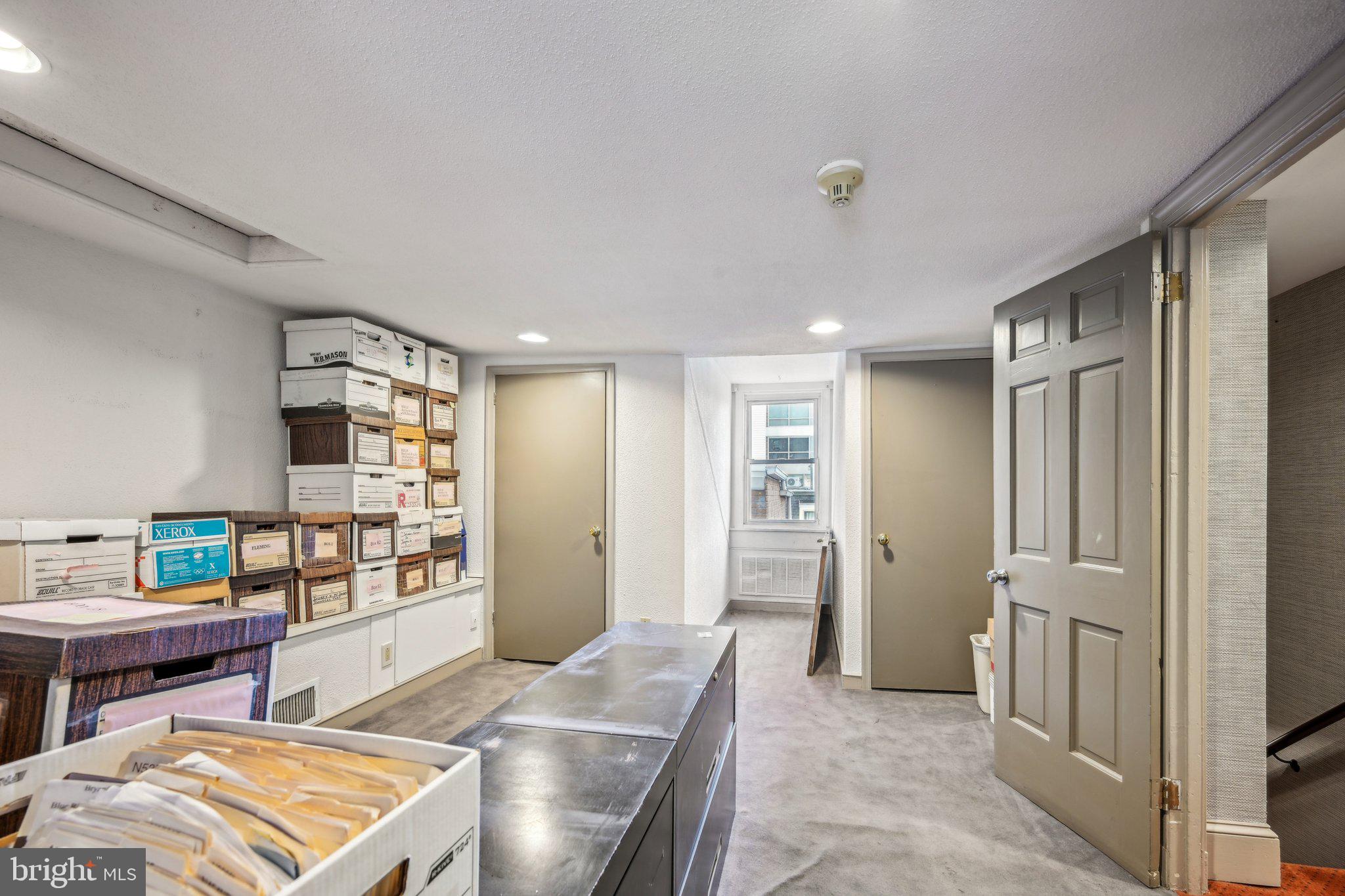RITTENHOUSE SQUARE - Residential Income