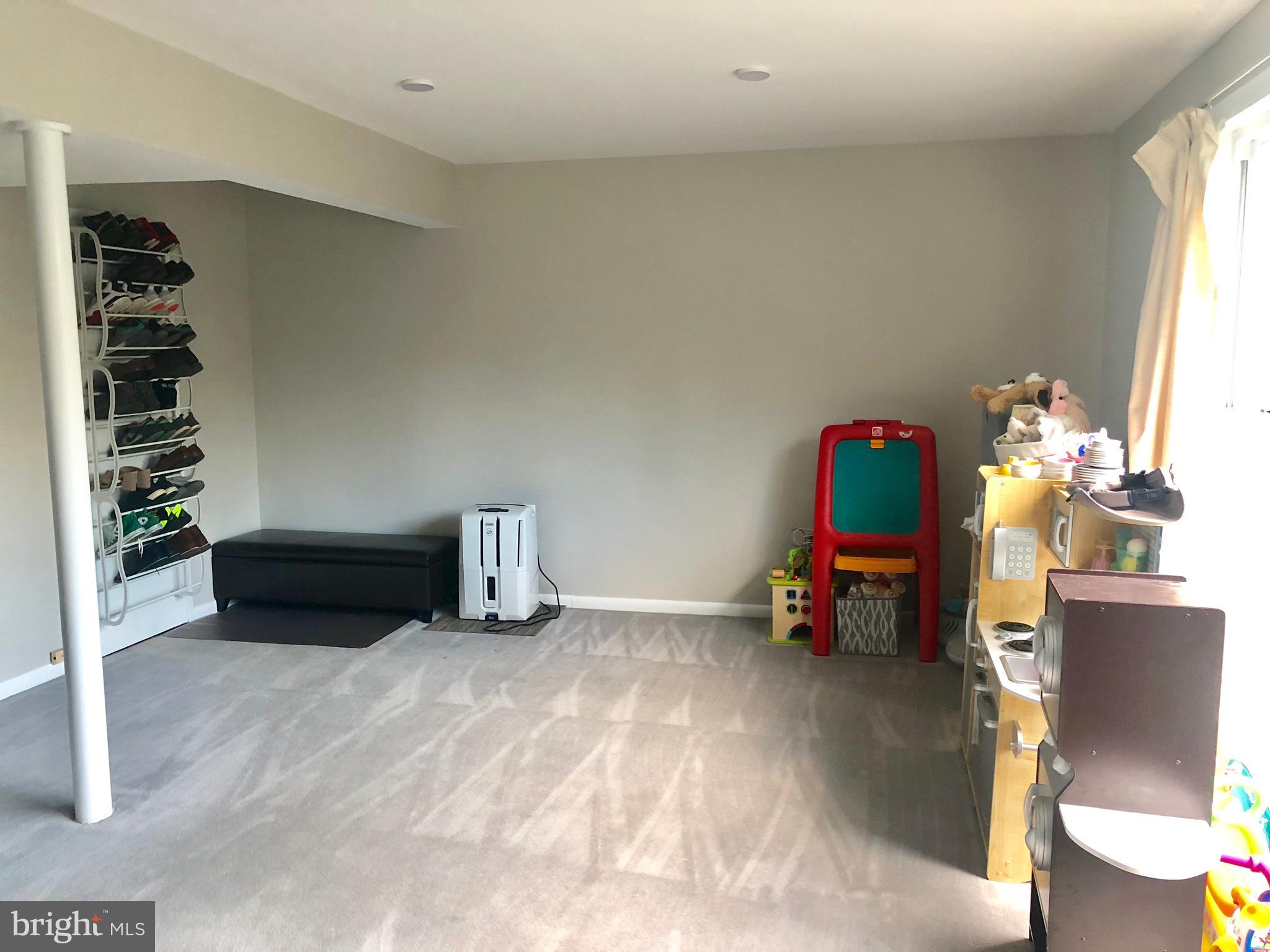 BREN MAR PARK - Residential Lease