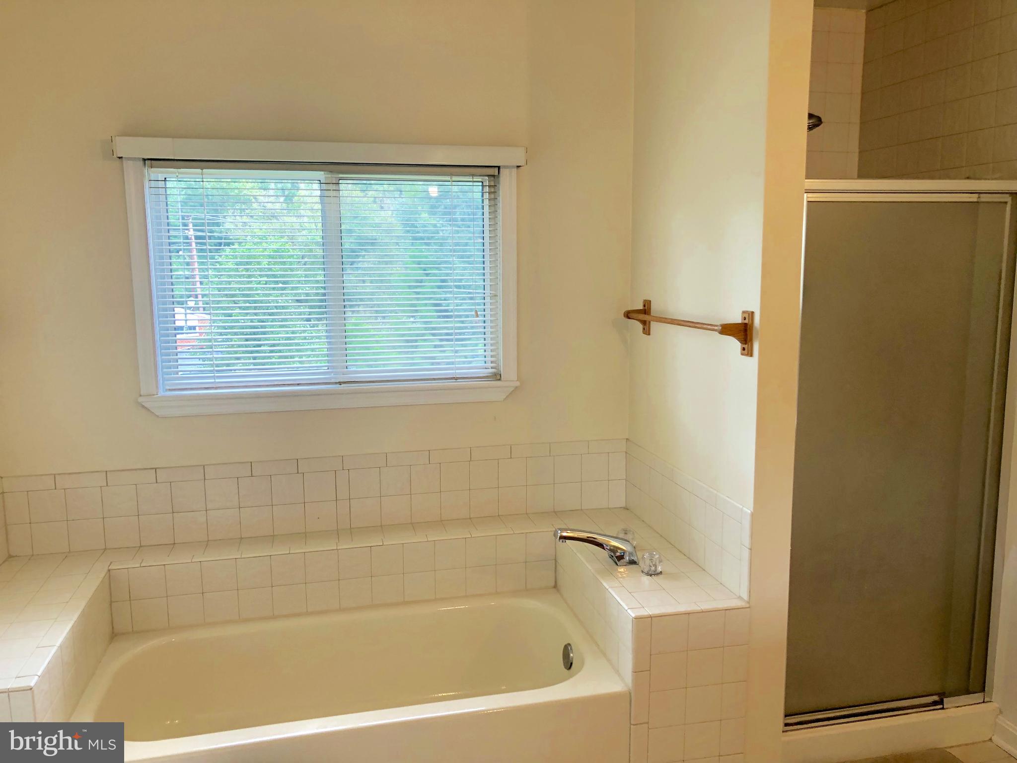 BREN MAR PARK - Residential Lease