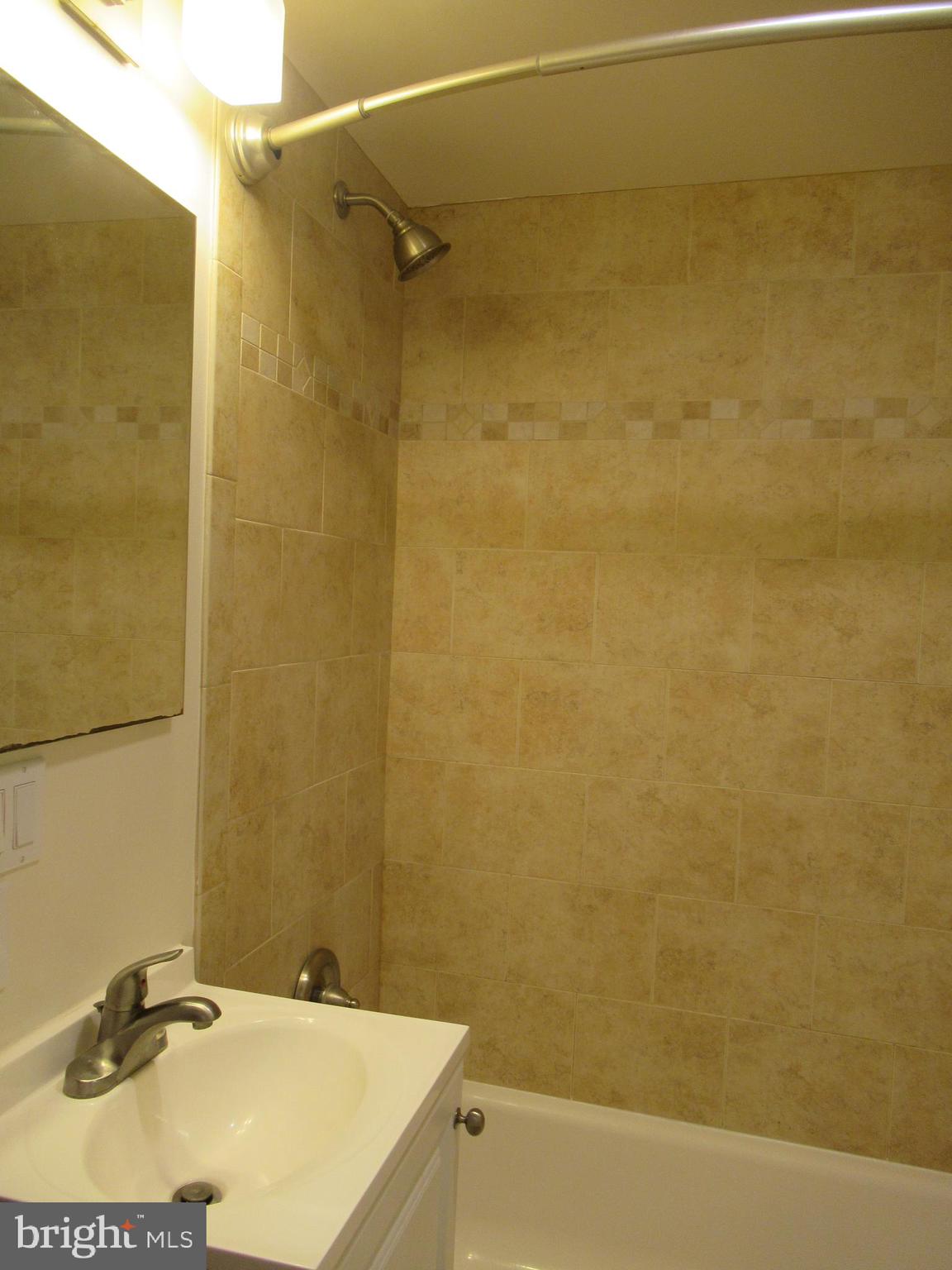 ADDISON HEIGHTS - Residential Lease