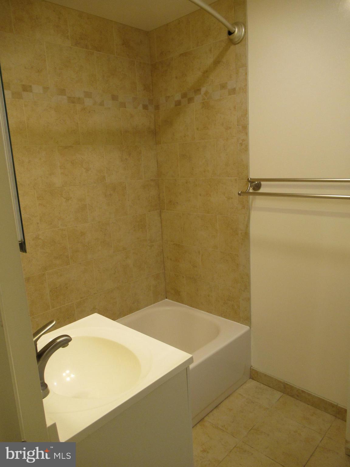 ADDISON HEIGHTS - Residential Lease