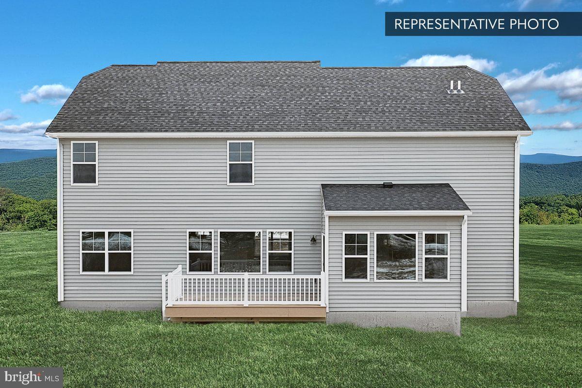 LINDEN PLAN AT OAK MEADOWS ESTATES