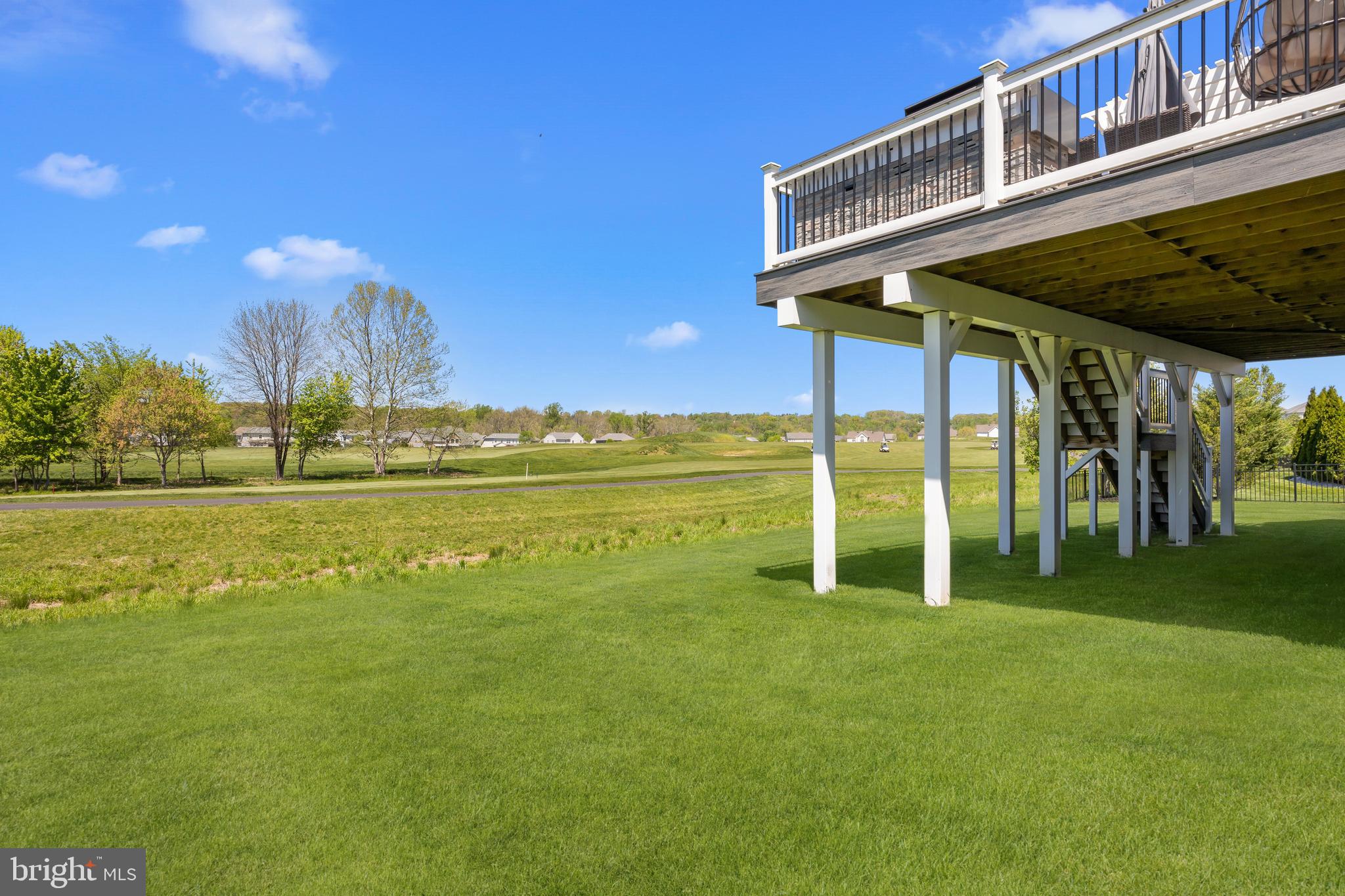 GOLF CLUB ESTATES - Residential