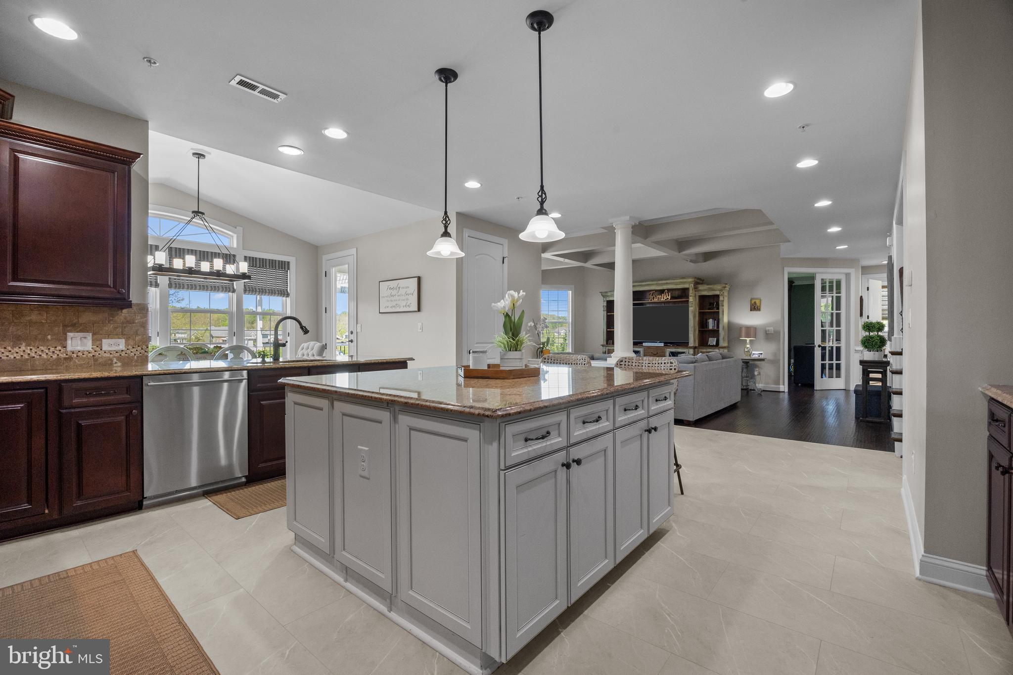 GOLF CLUB ESTATES - Residential