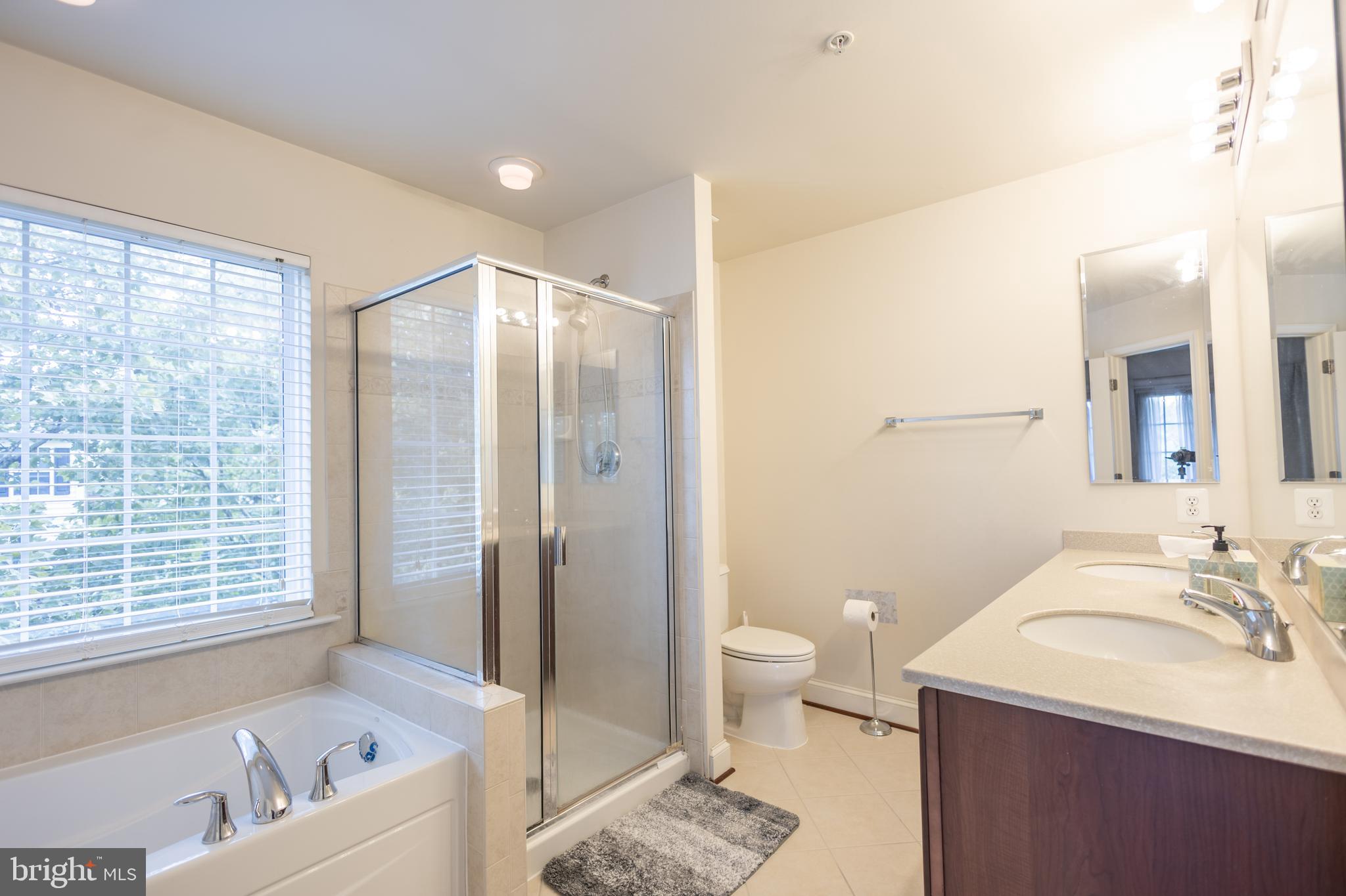 DERWOOD - Residential Lease