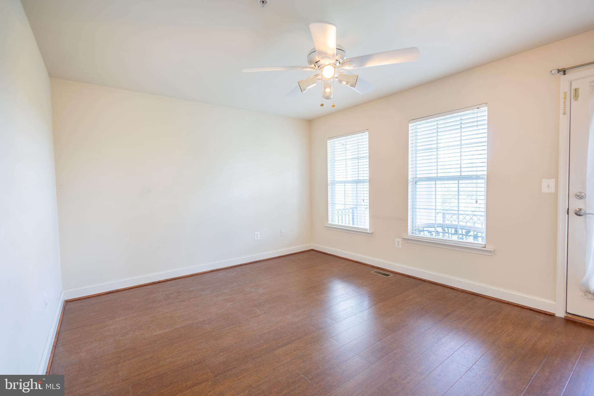 DERWOOD - Residential Lease