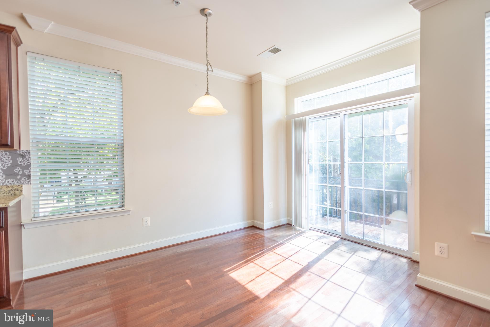 DERWOOD - Residential Lease