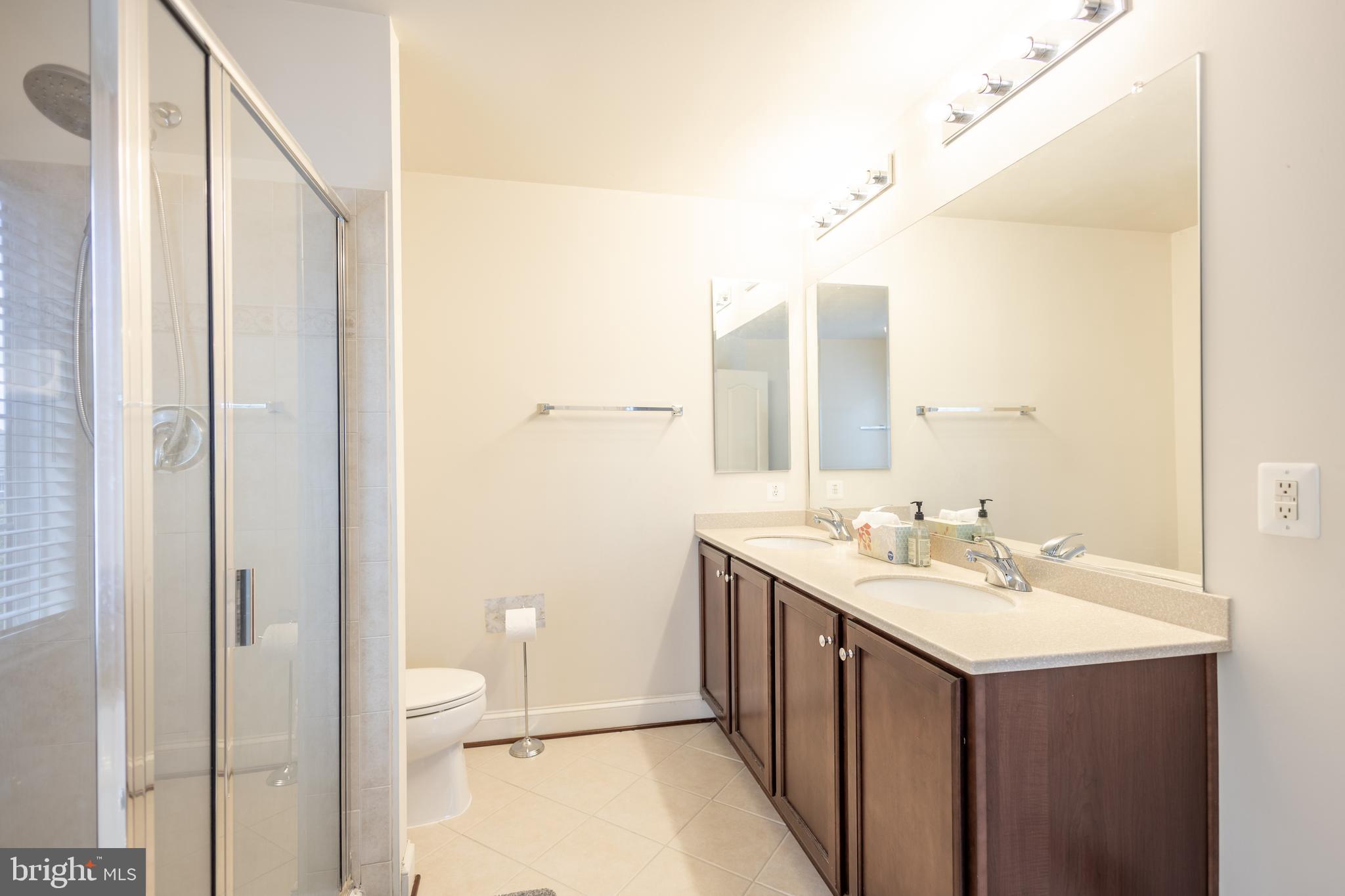 DERWOOD - Residential Lease