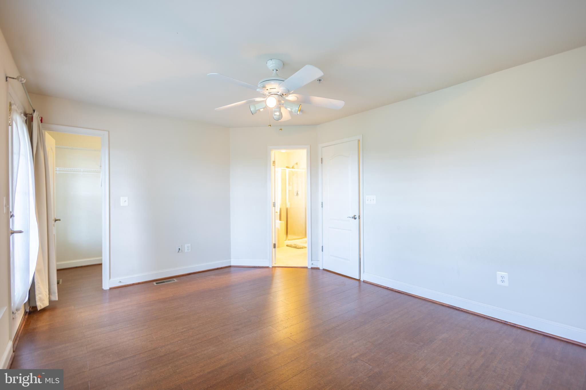 DERWOOD - Residential Lease