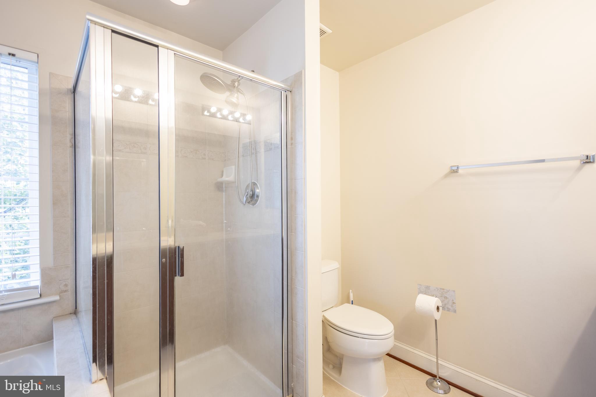 DERWOOD - Residential Lease