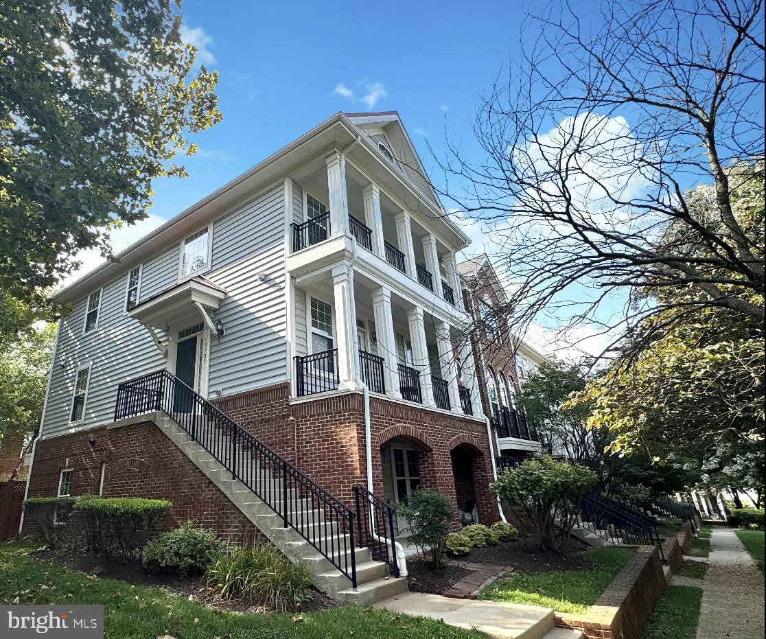 DERWOOD - Residential Lease