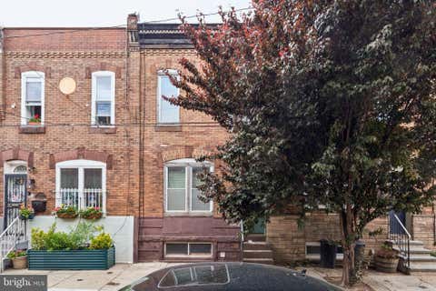 Townhouse For Sale - 1932 S Bouvier Street<br/> PHILADELPHIA, PA 19145