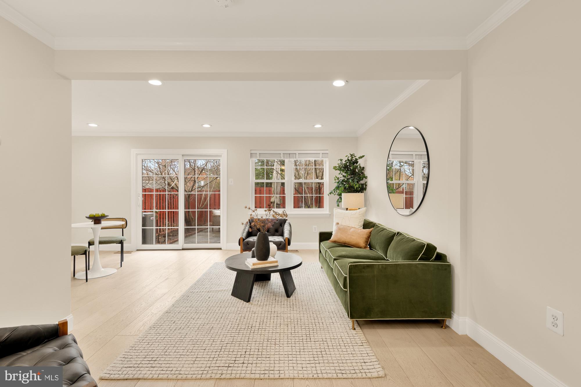 PINEWOOD GREENS - Residential