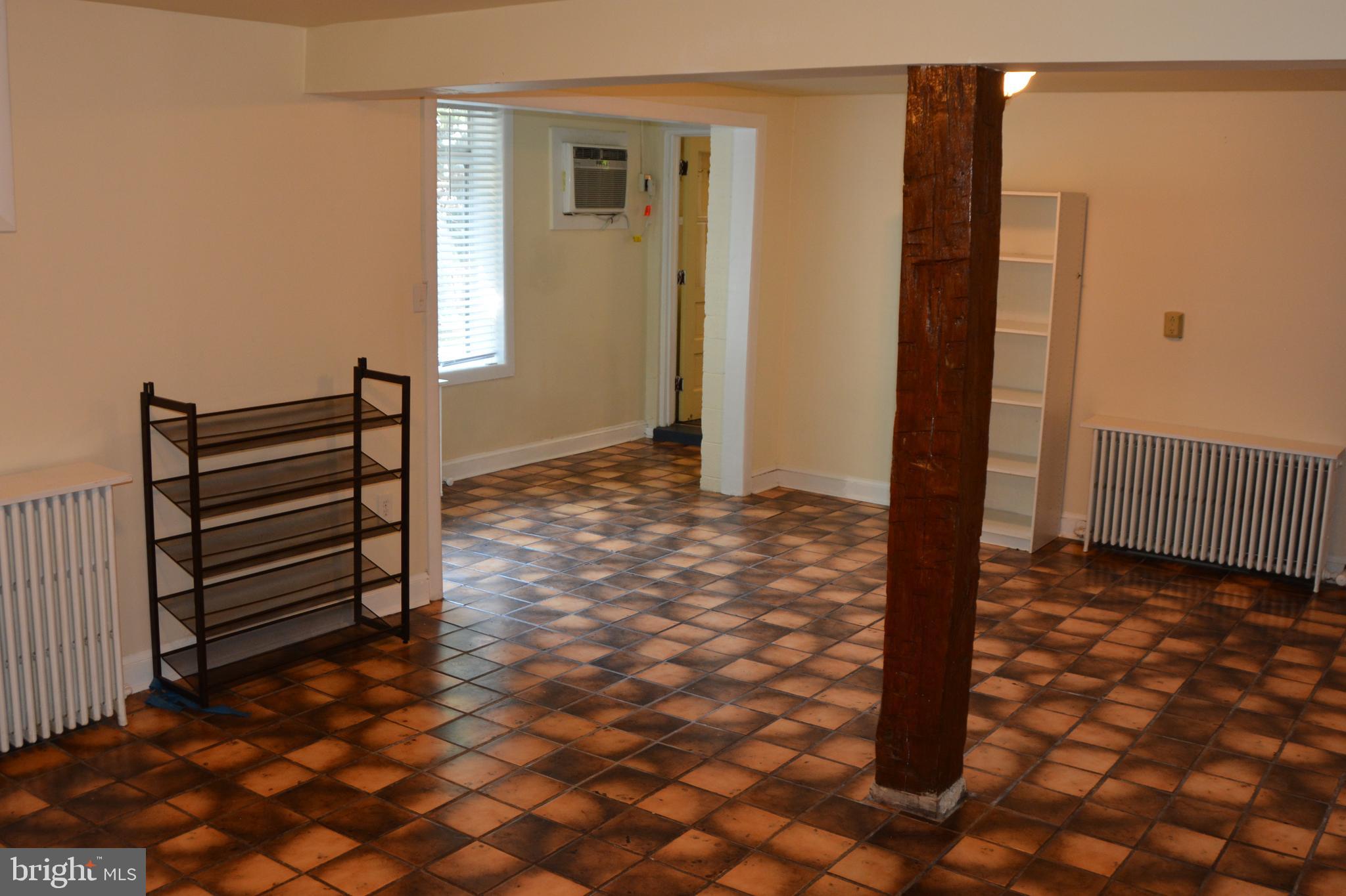 DEERFIELD - Residential Lease