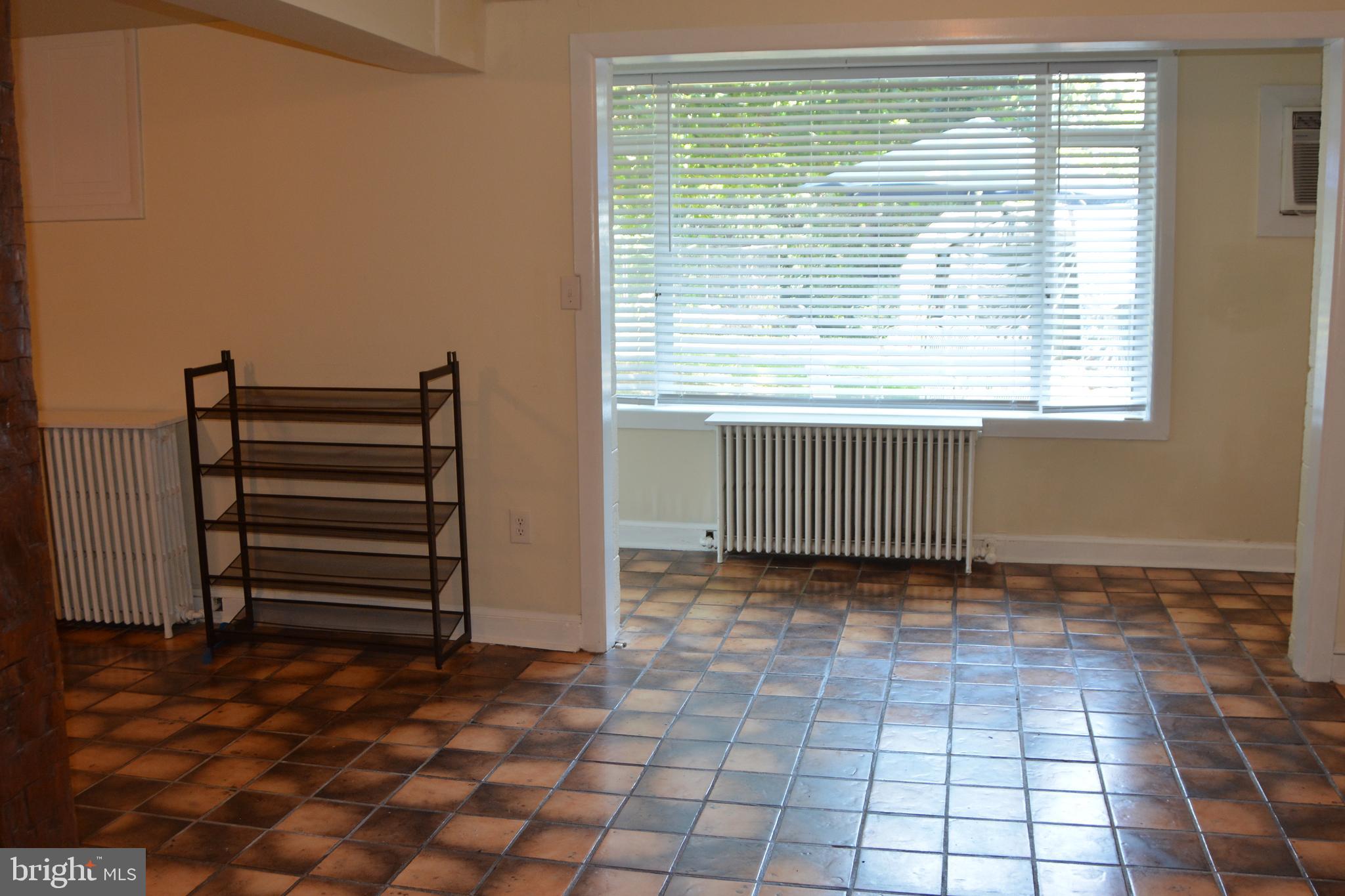 DEERFIELD - Residential Lease