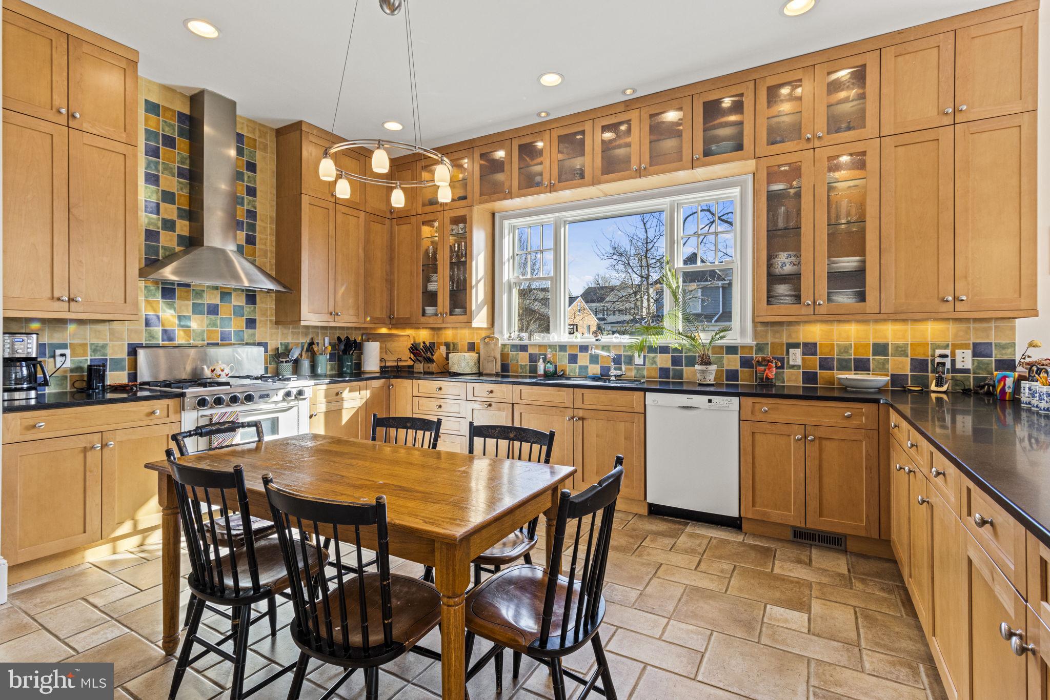 HUNTINGTON TERRACE - Residential