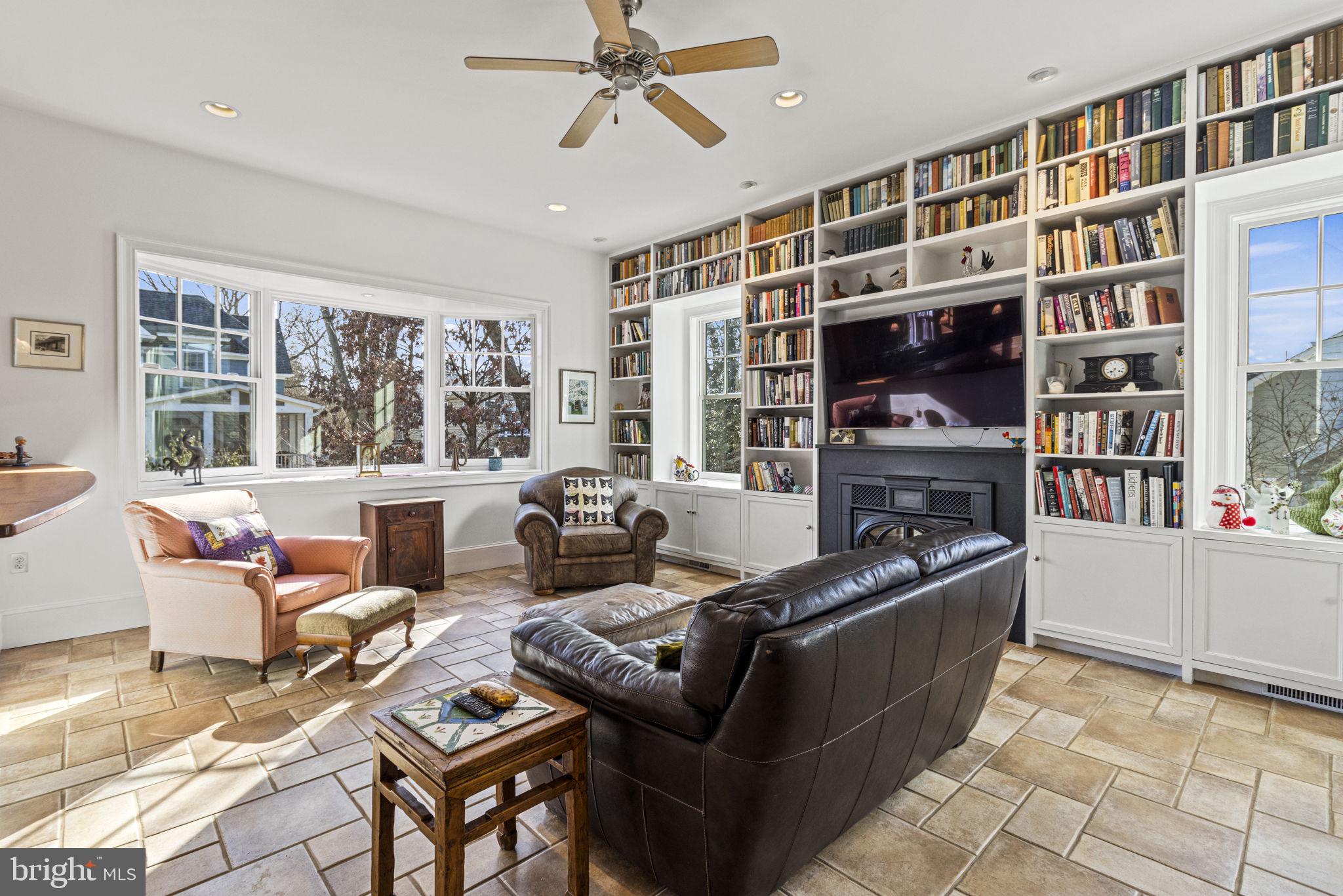 HUNTINGTON TERRACE - Residential