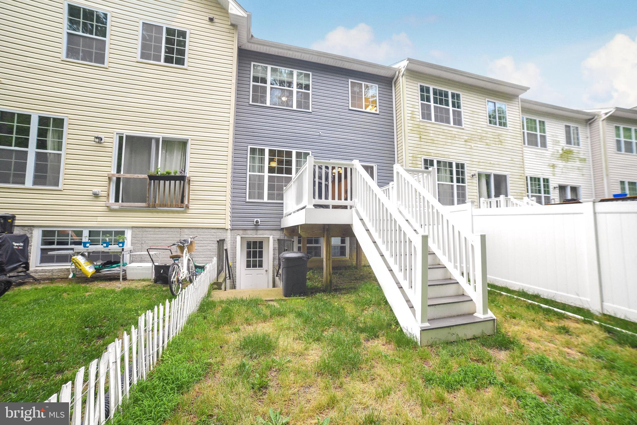 ELIZABETH HILLS PHASE 1 - Residential