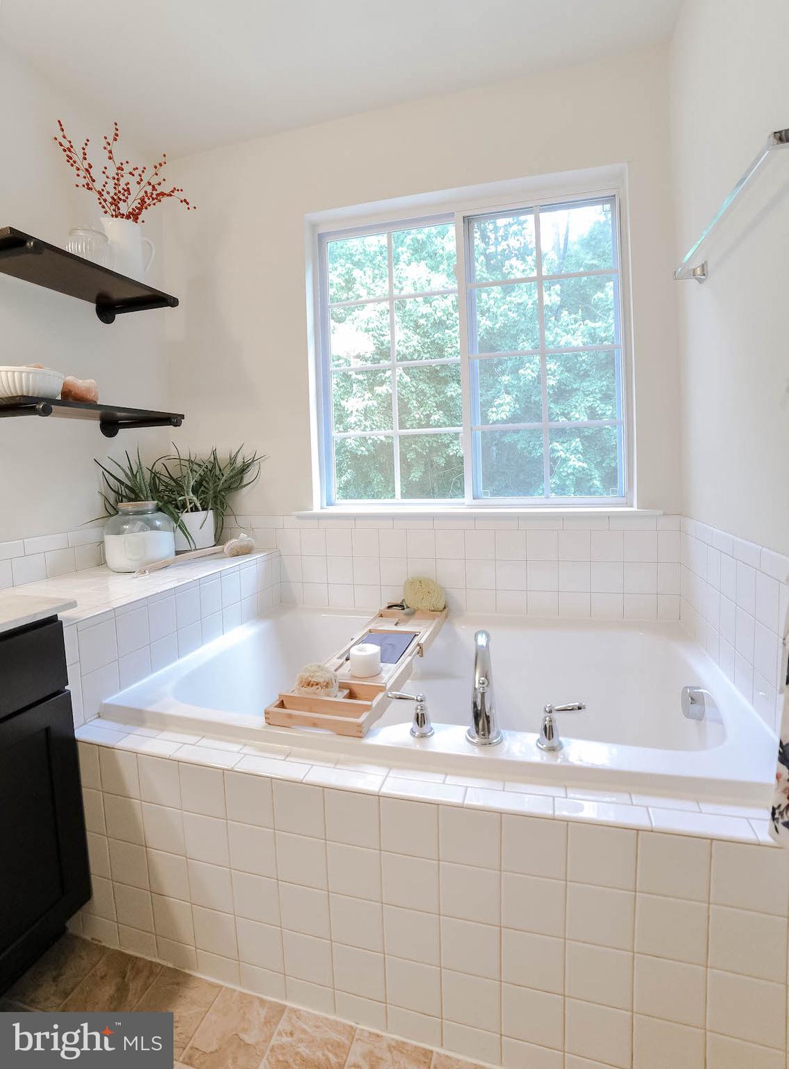 ELIZABETH HILLS PHASE 1 - Residential