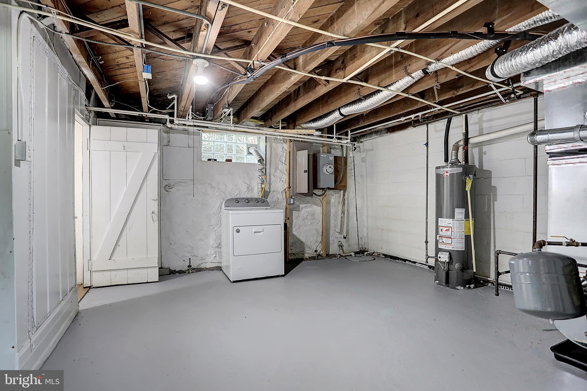 ROSEMONT - Residential Lease