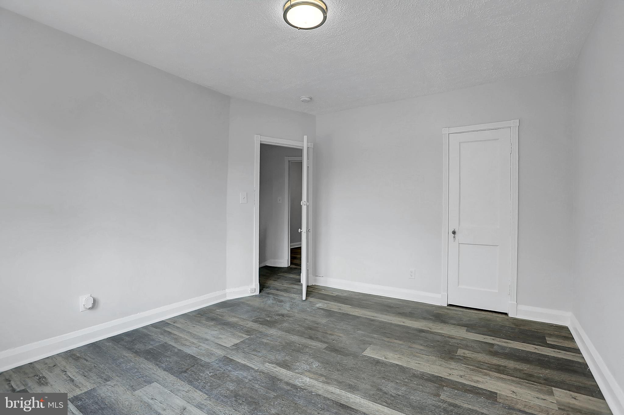 ROSEMONT - Residential Lease