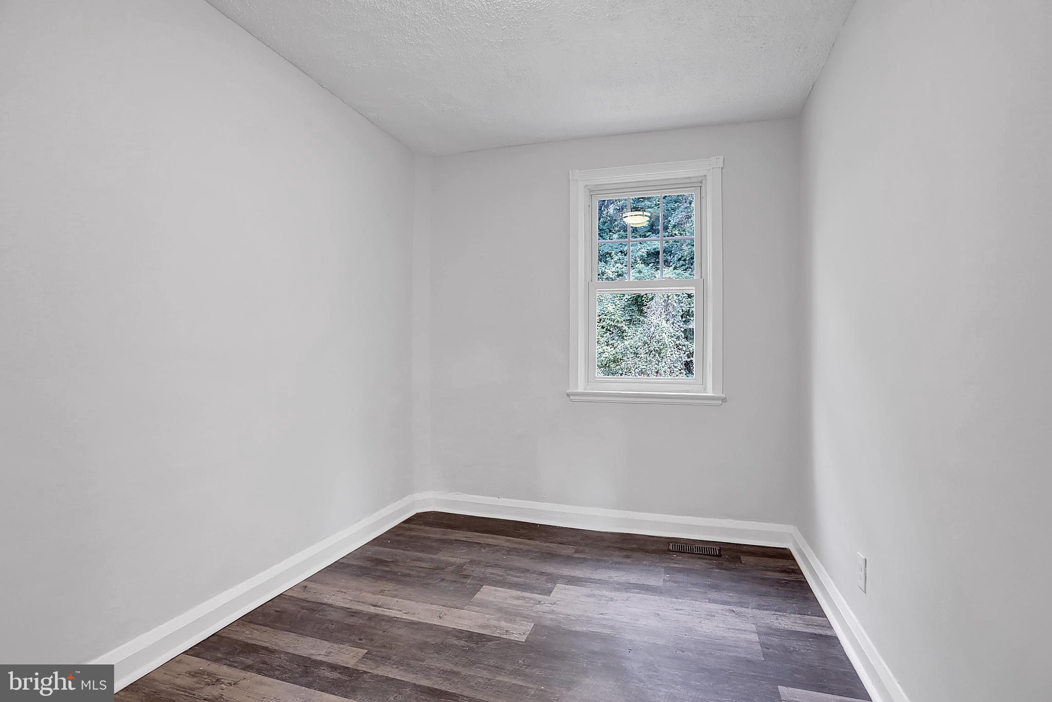 ROSEMONT - Residential Lease