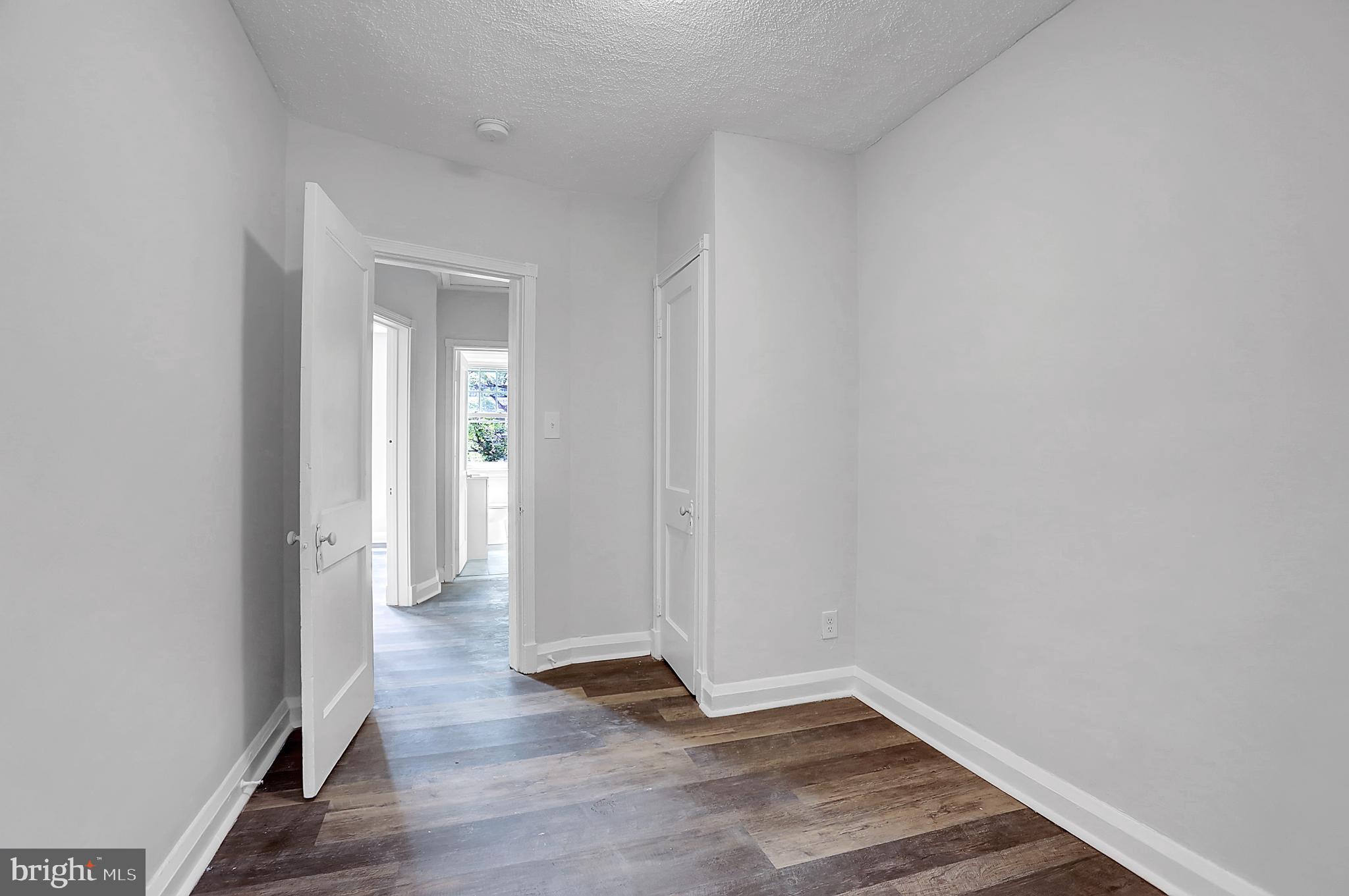 ROSEMONT - Residential Lease