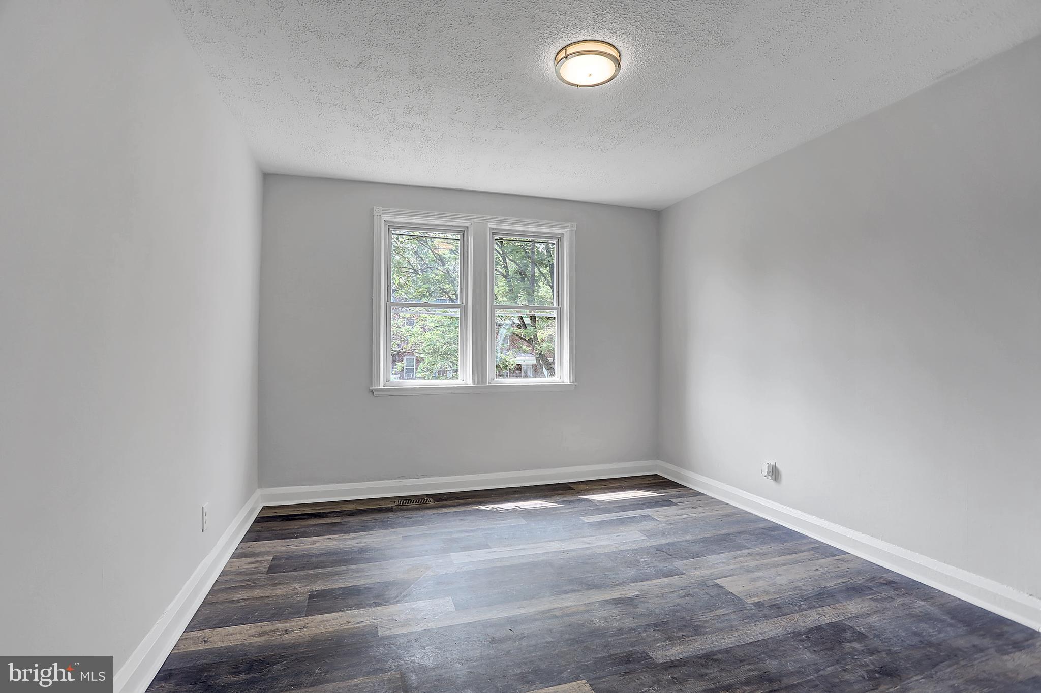 ROSEMONT - Residential Lease